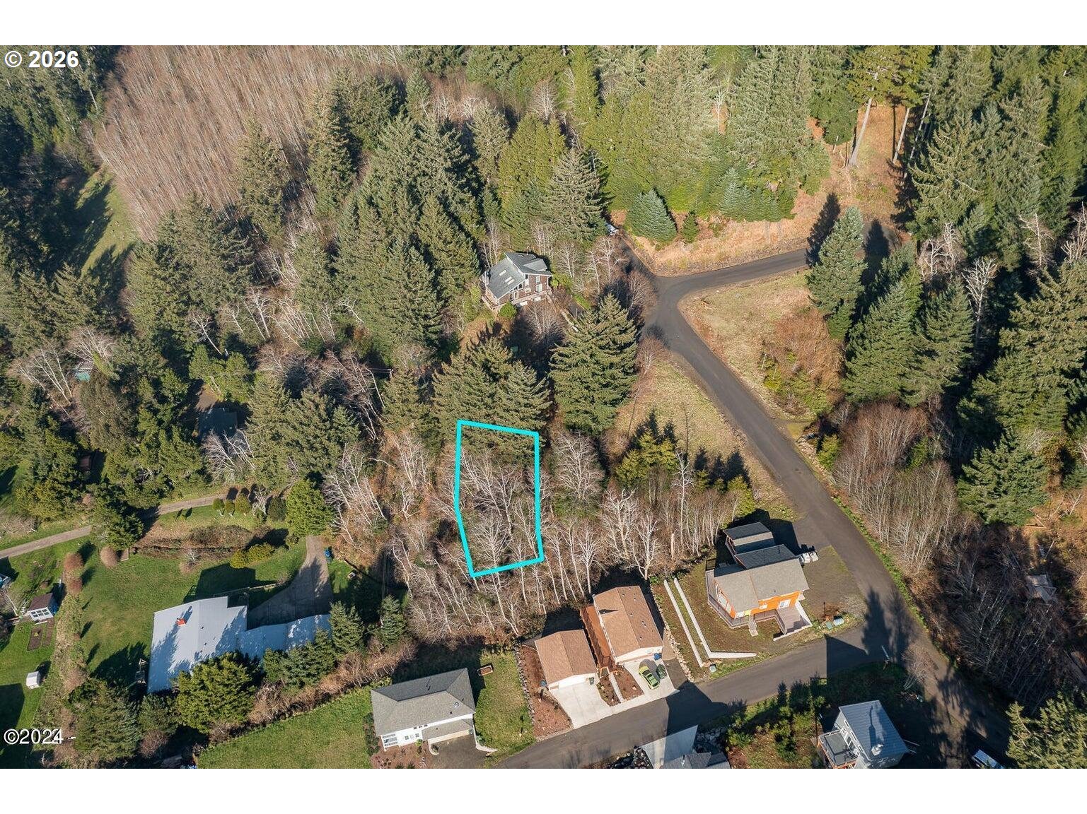 210 Chief Albert Dr Property Photo 5