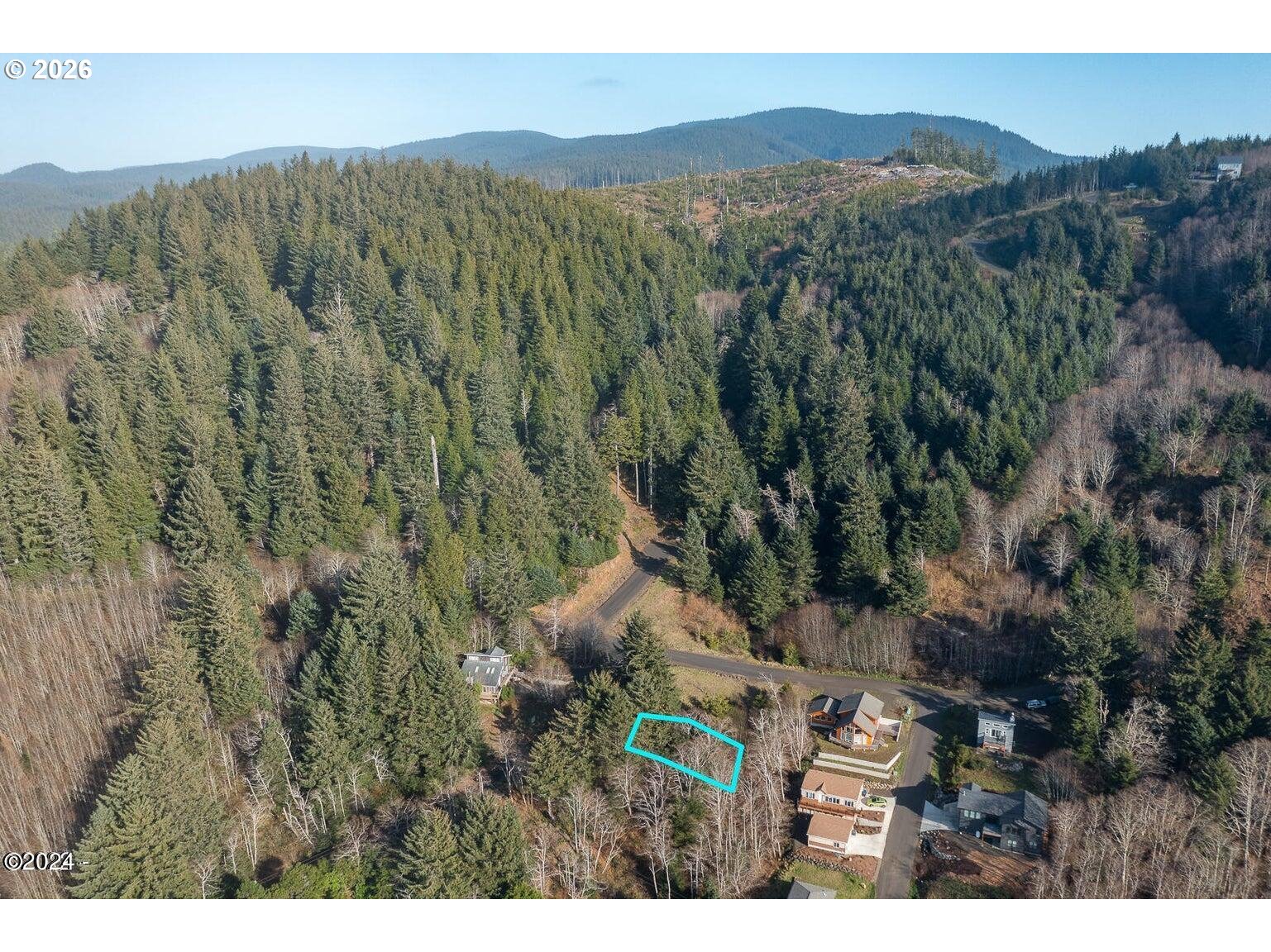 210 Chief Albert Dr Property Photo 7