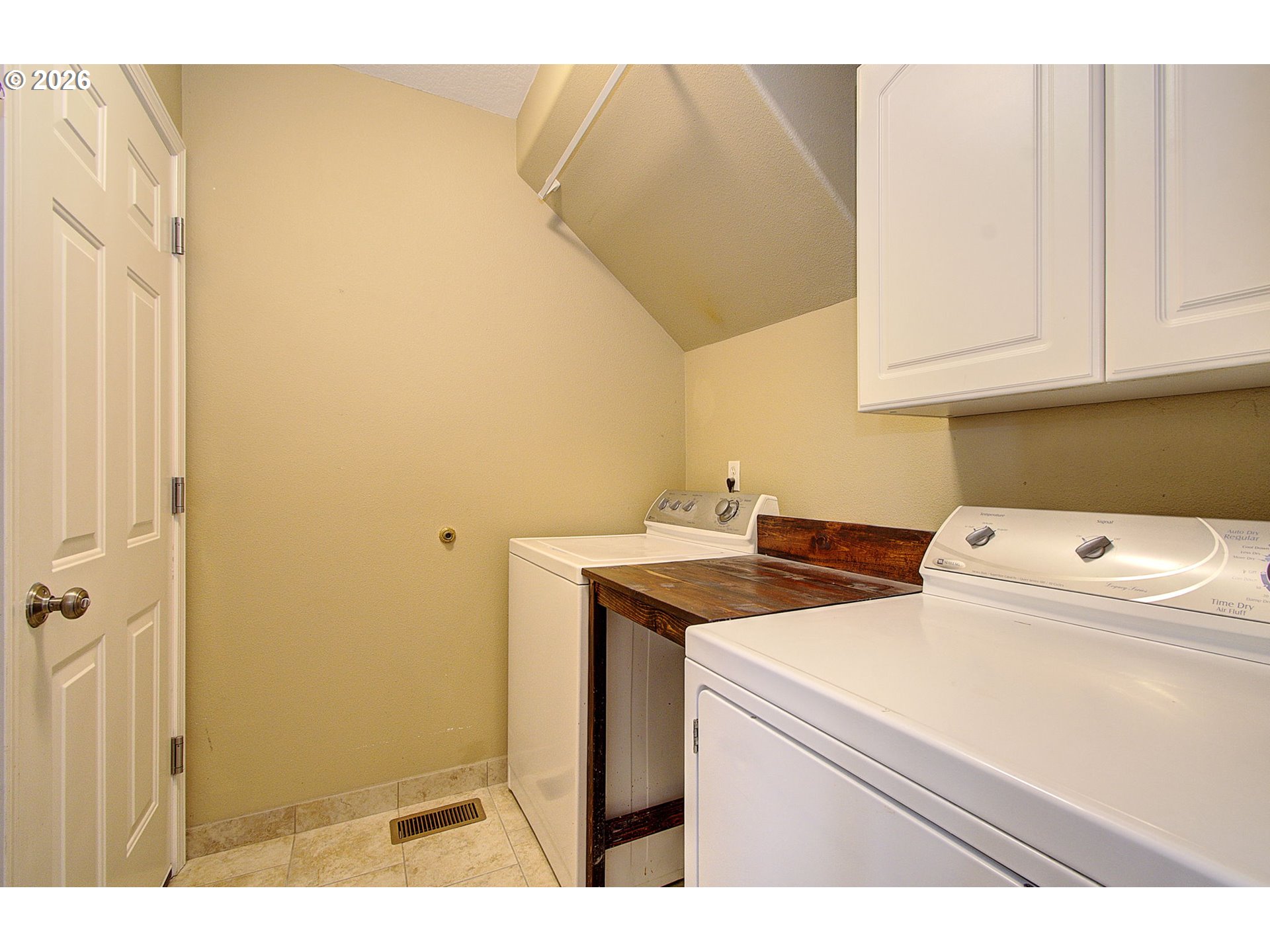 3883 Nw 9th Loop Property Photo 16