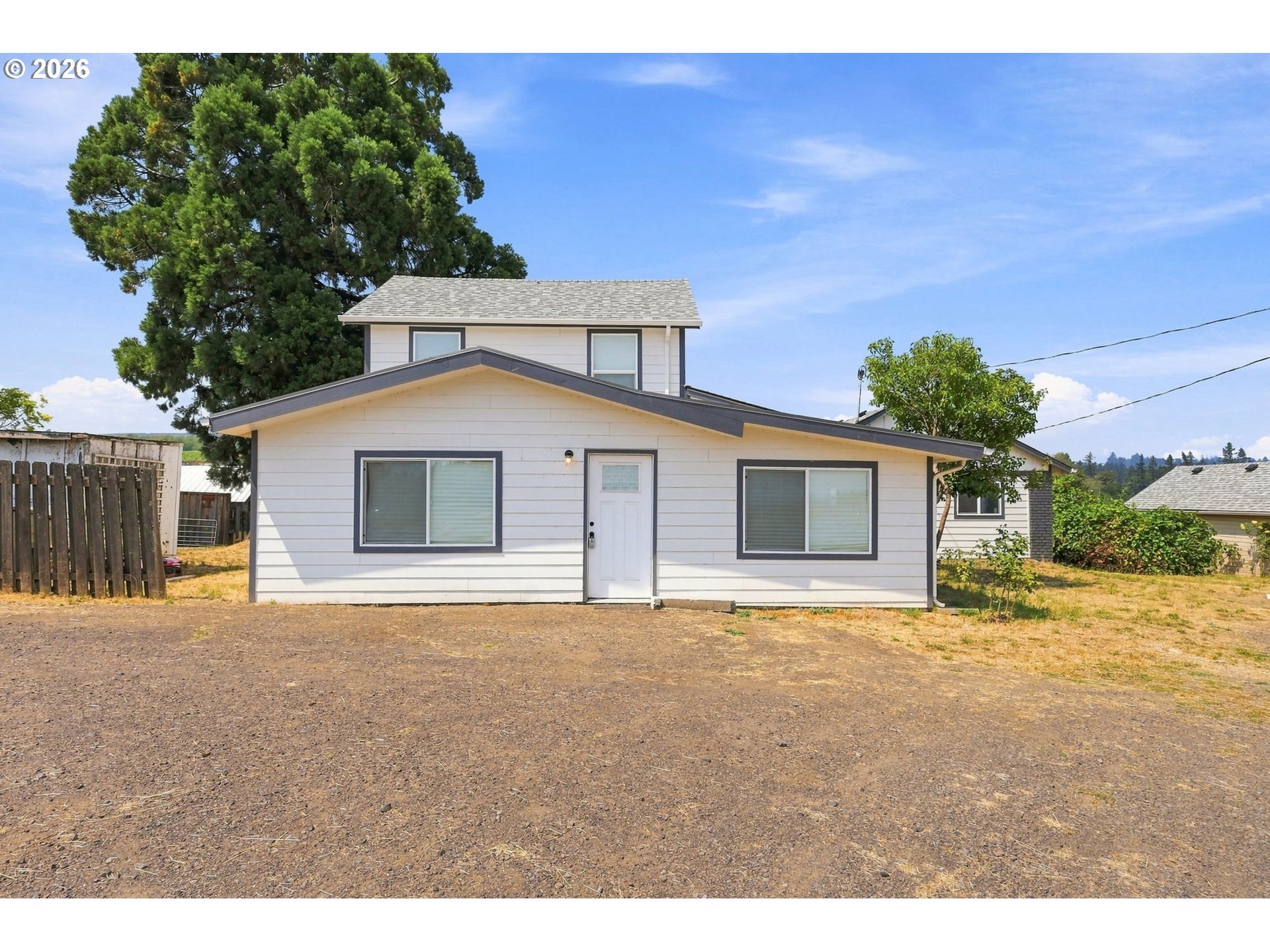 20505 N Highway 99w Property Photo 2