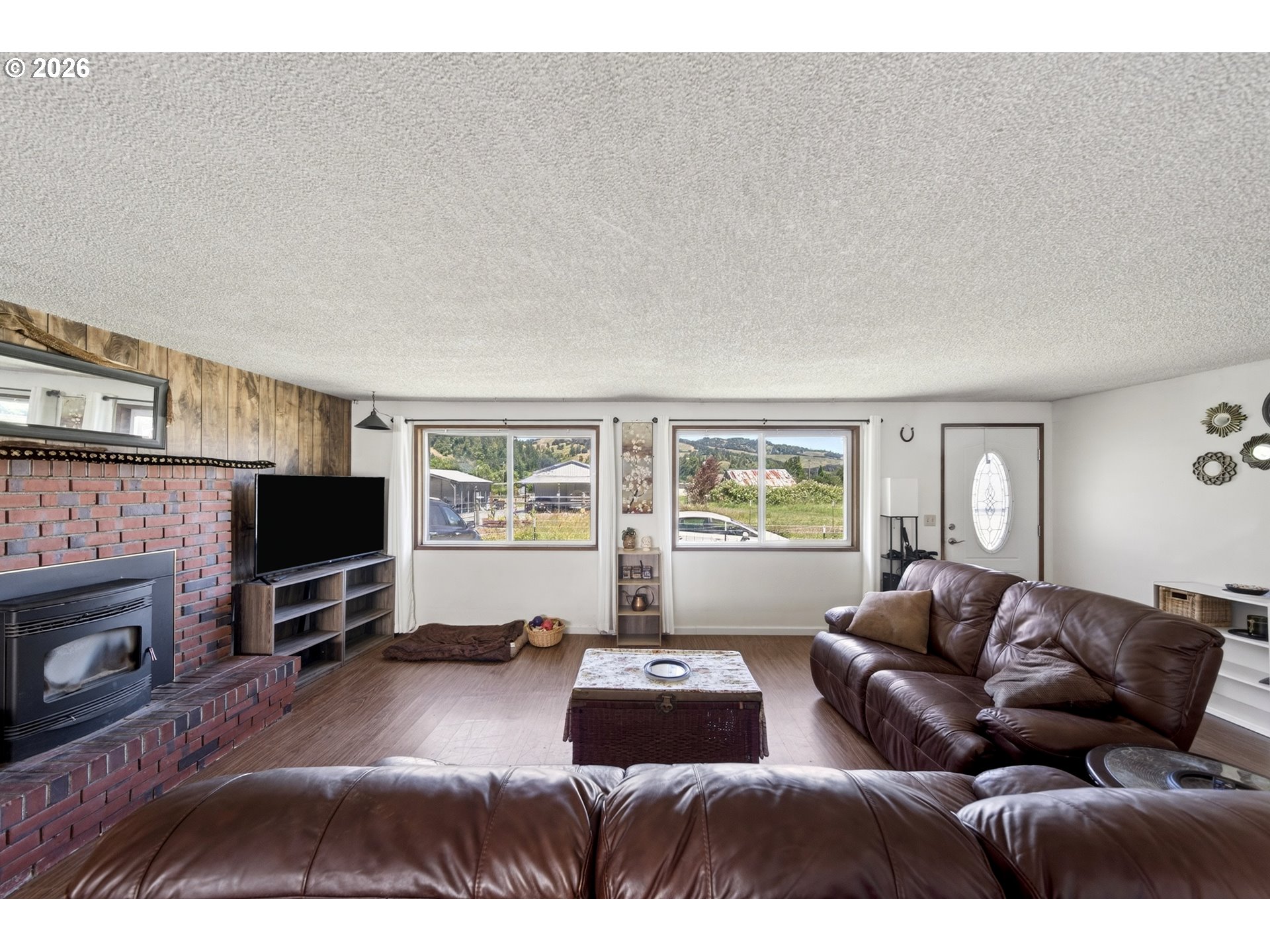 321 W Date St Property Photo 11
