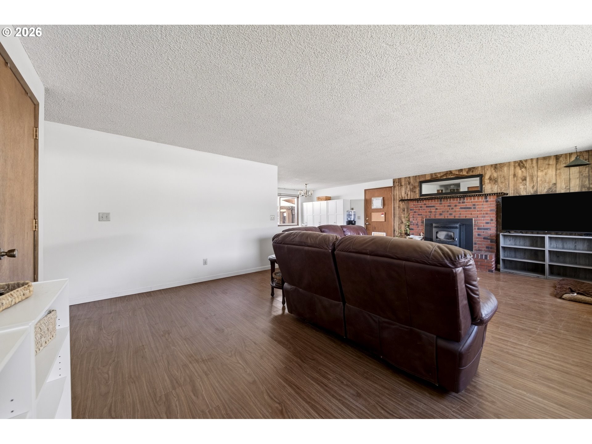 321 W Date St Property Photo 13