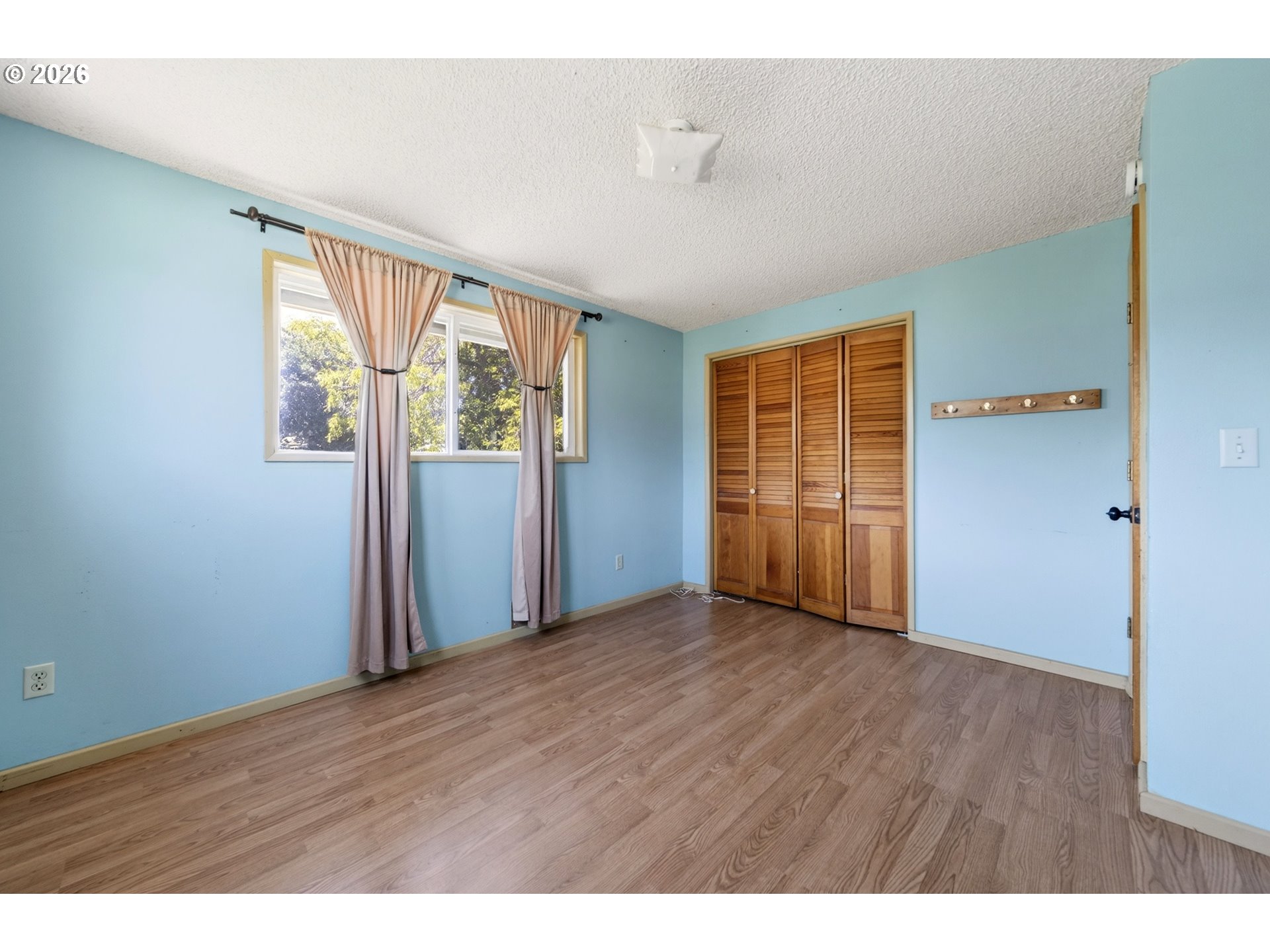 321 W Date St Property Photo 15