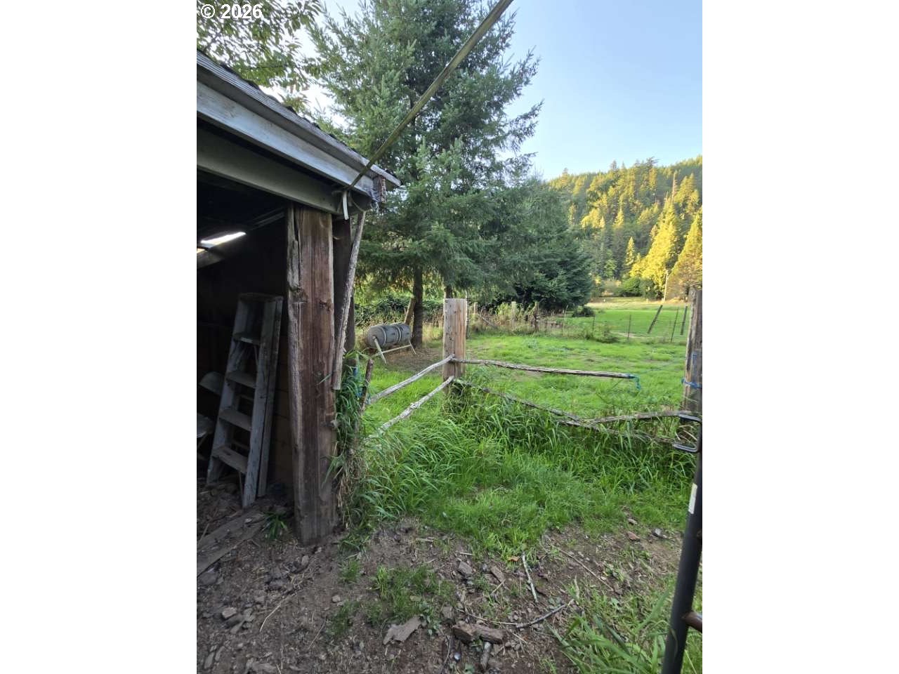10195 Sweet Creek Rd Property Photo 9
