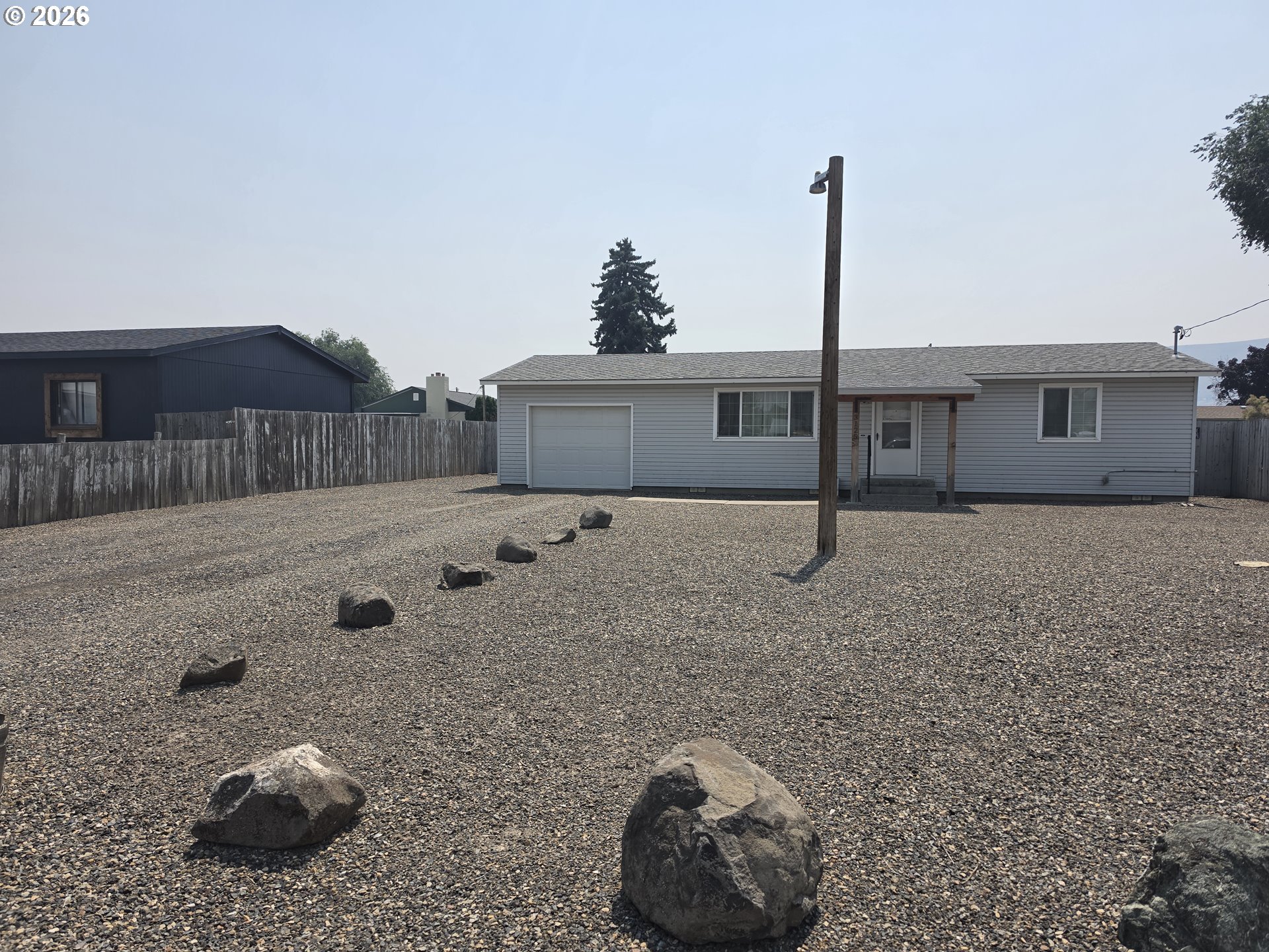 3125 E St Property Photo 3