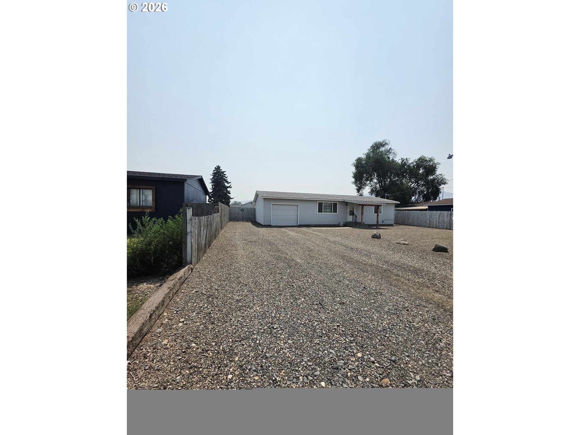 3125 E St Property Photo 4