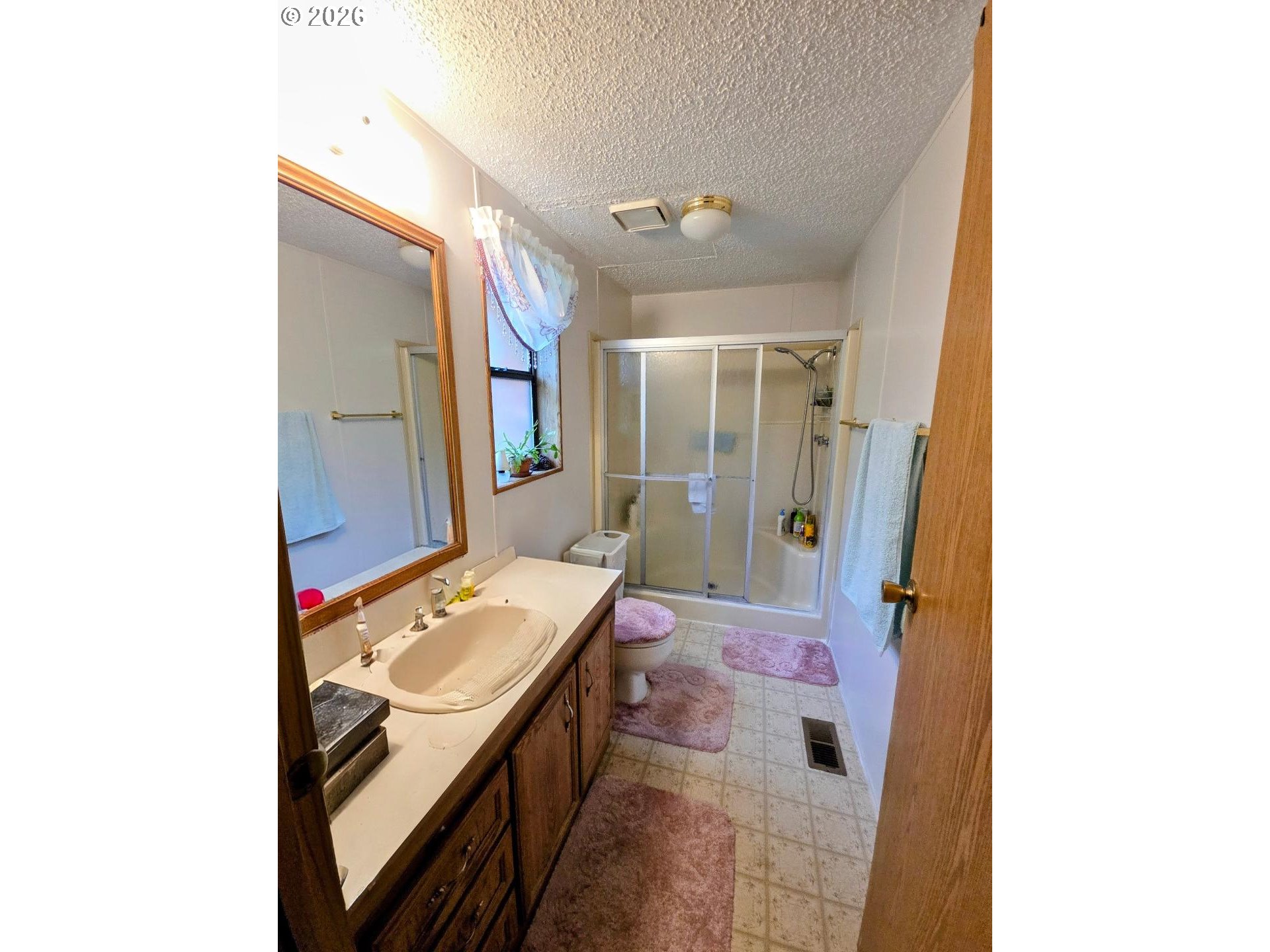1050 N Cedar Point Rd D4 Property Photo 23