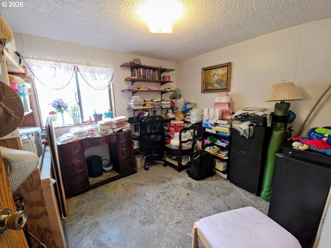 1050 N Cedar Point Rd D4 Property Photo 26
