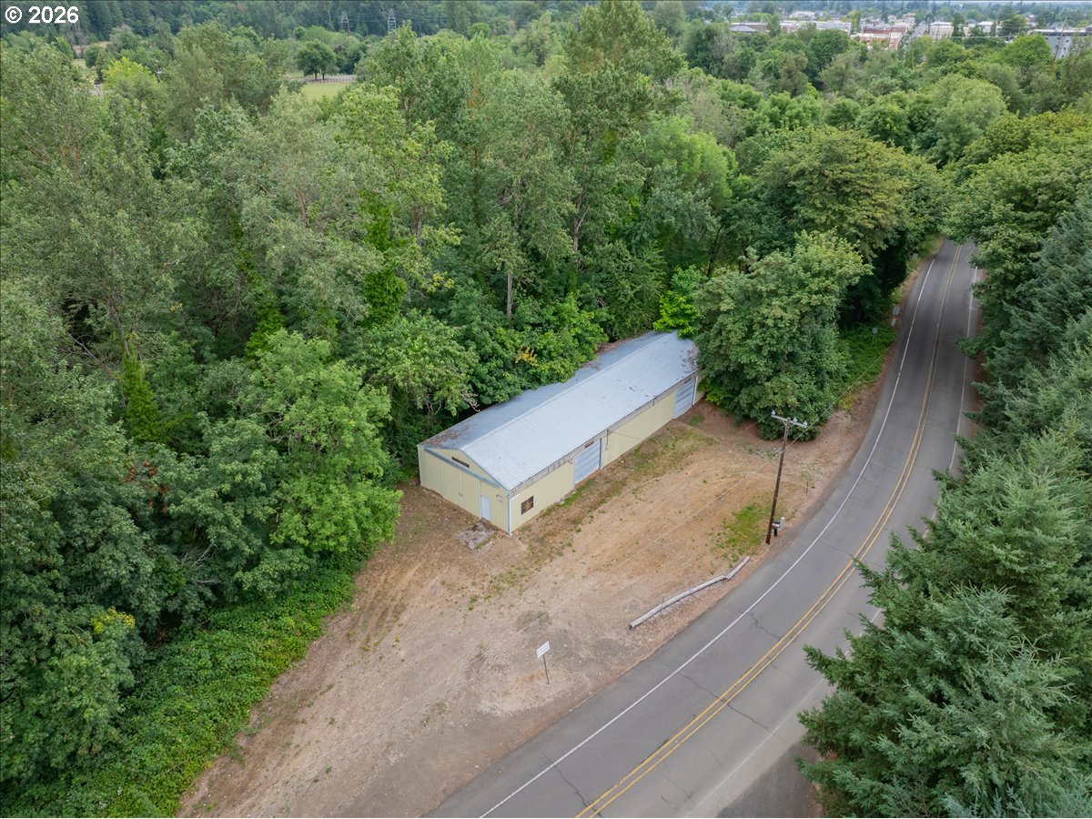 1096 Bryant Way Property Photo 17