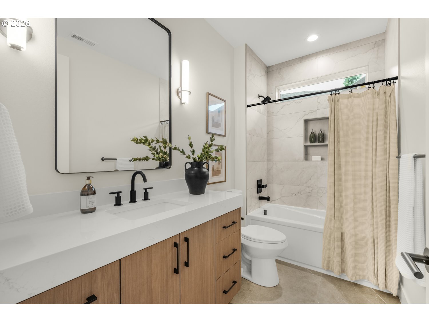 12313 Ne 66th Ct Property Photo 6