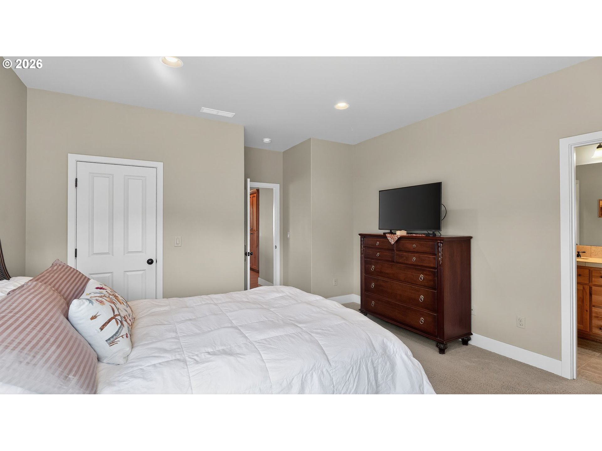 1202 Se Yarrow Ave Property Photo 14