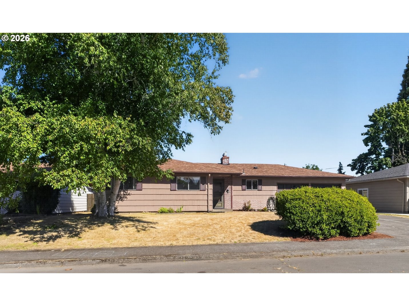 644 Se 45th Pl Property Photo 1