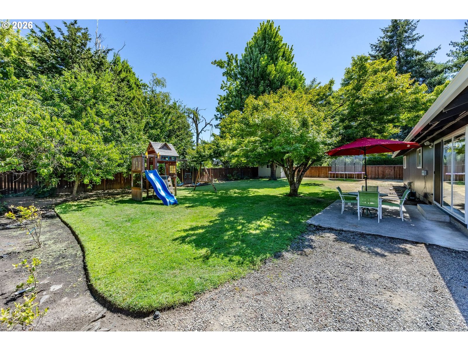 2219 19th St Property Photo 2