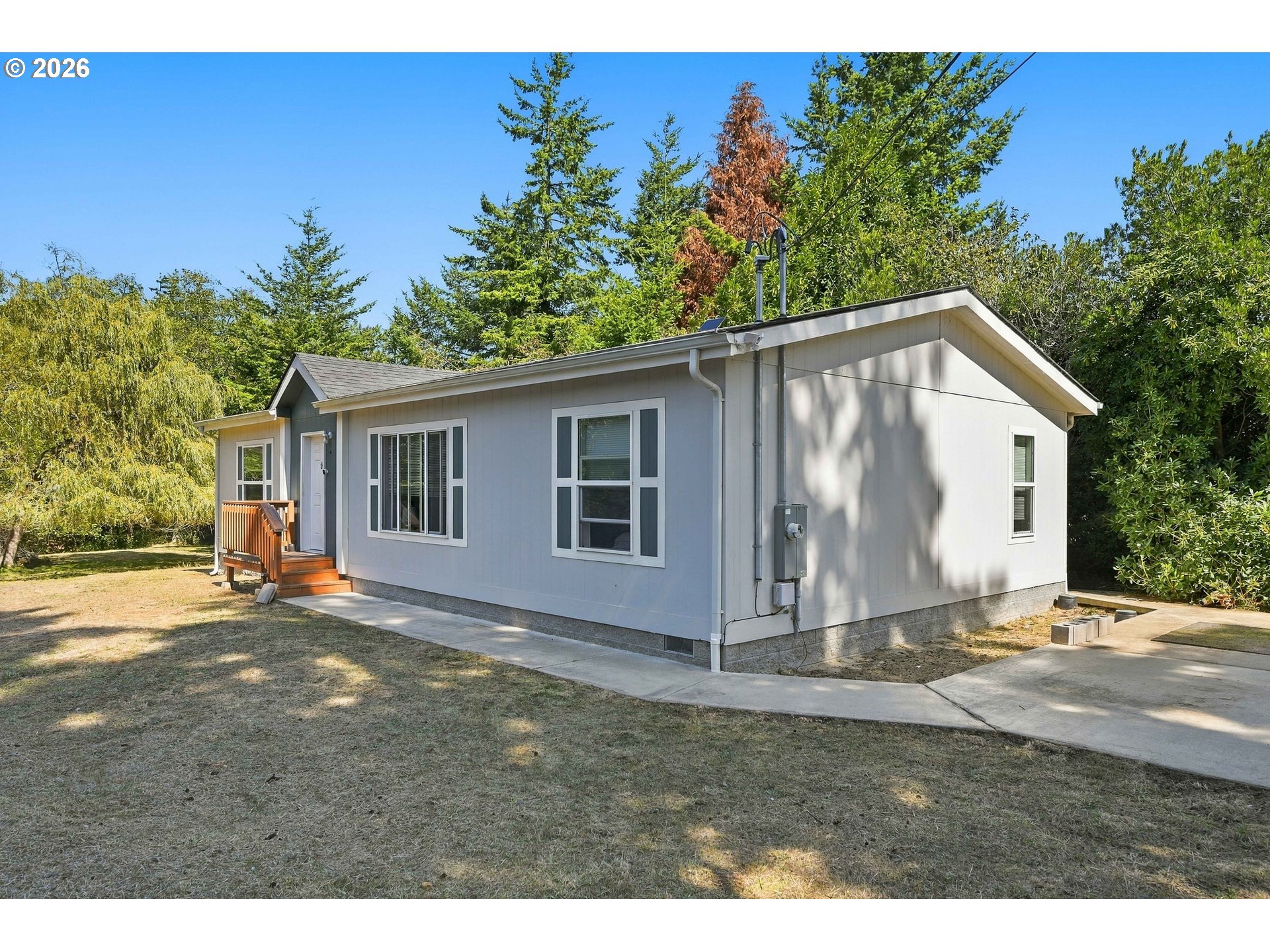 1680 STARK AVE Property Photo 1