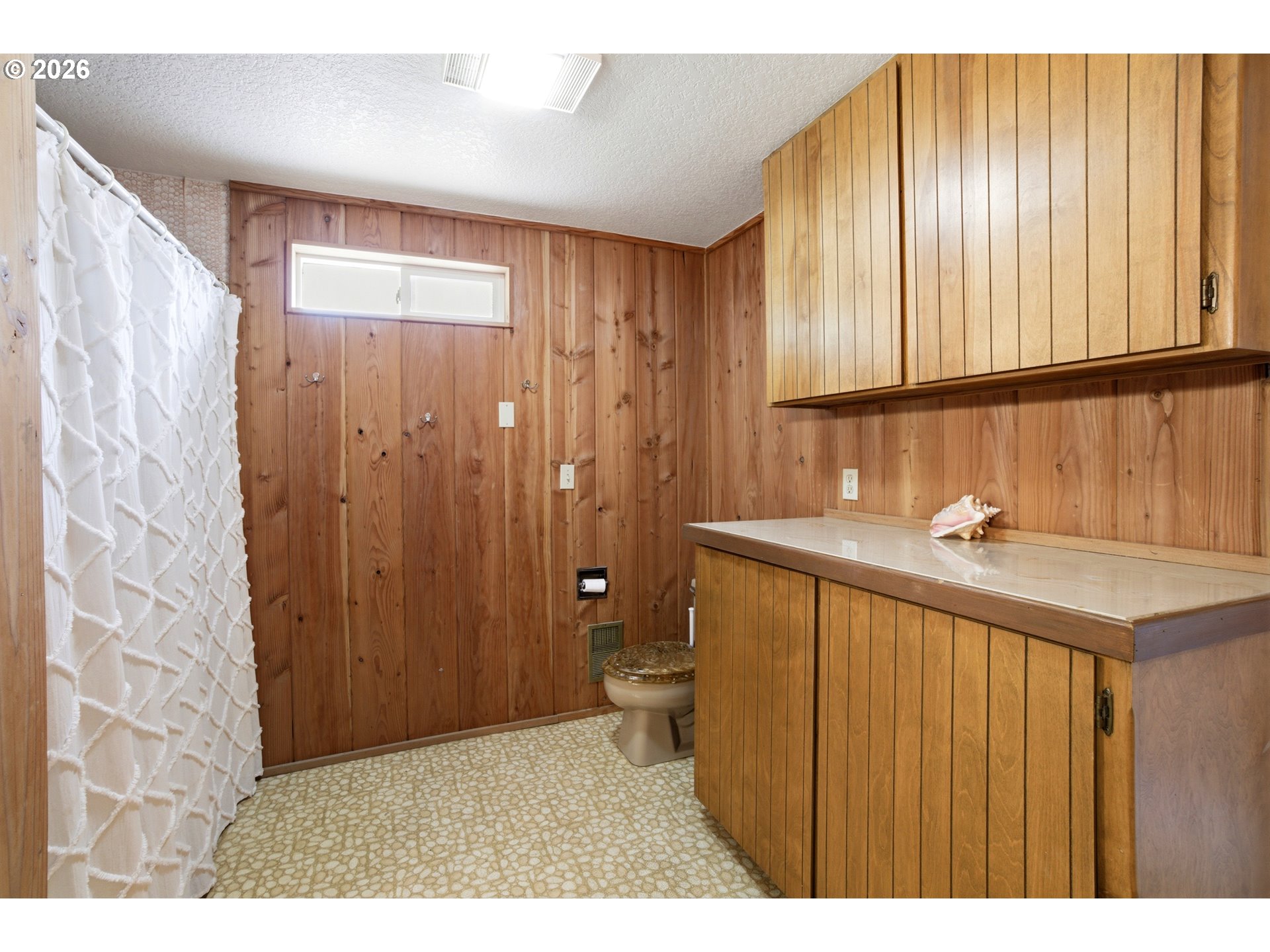 1349 Ne East Devils Lake Rd Property Photo 31