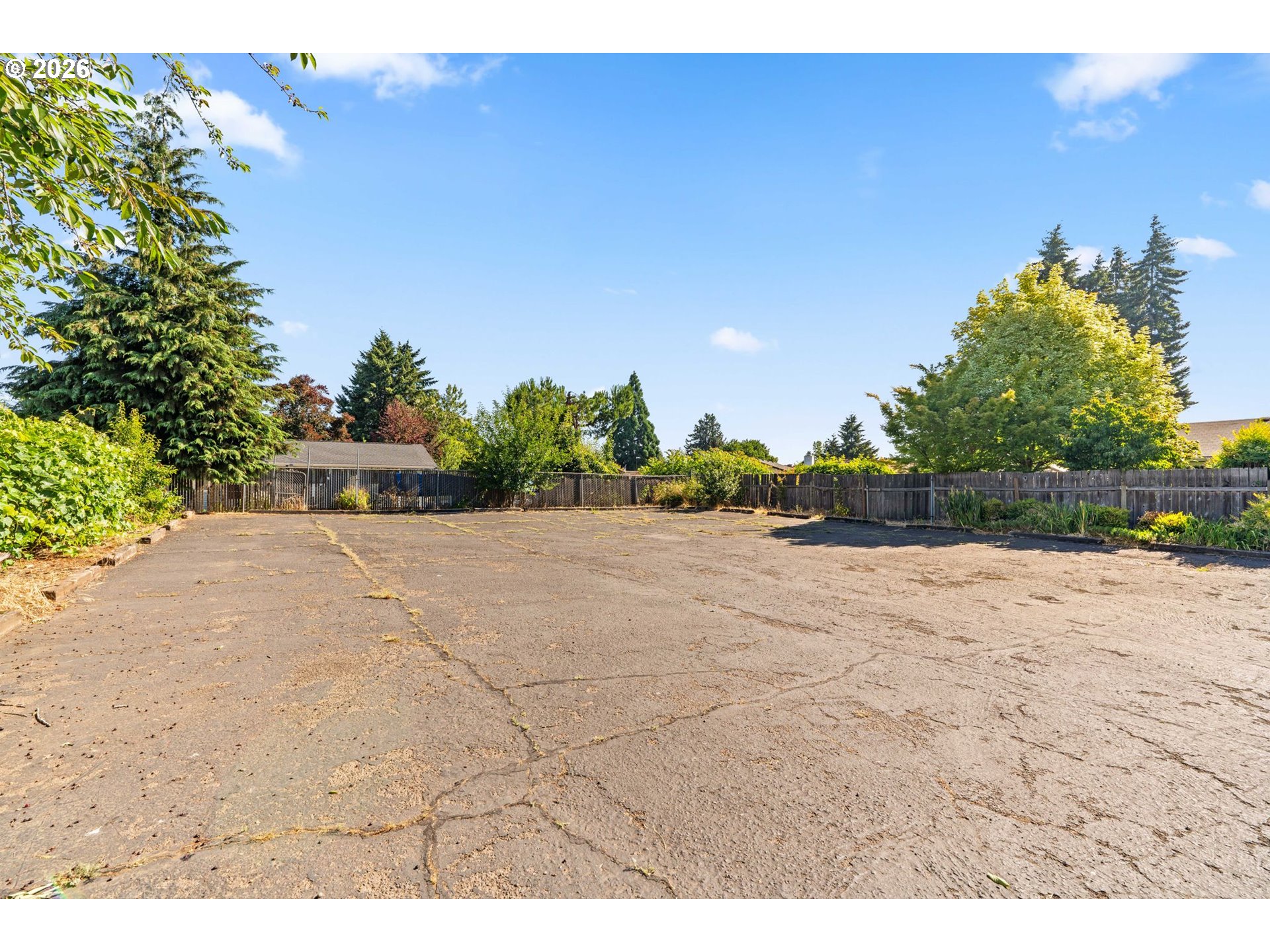 2111 Minnesota St Property Photo 8
