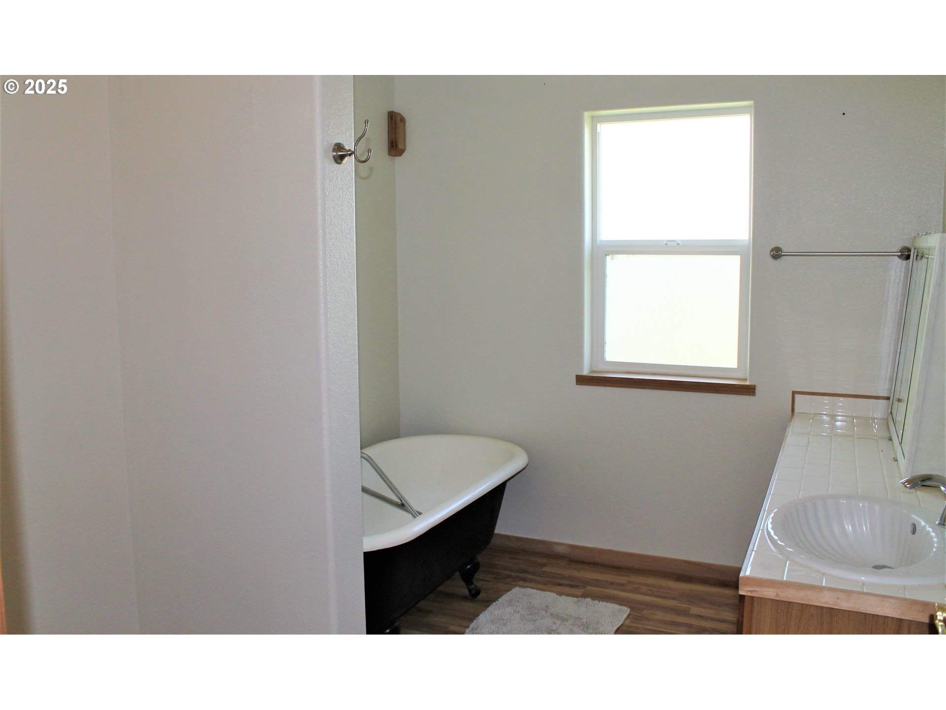 207 W Franklin Ave Property Photo 29