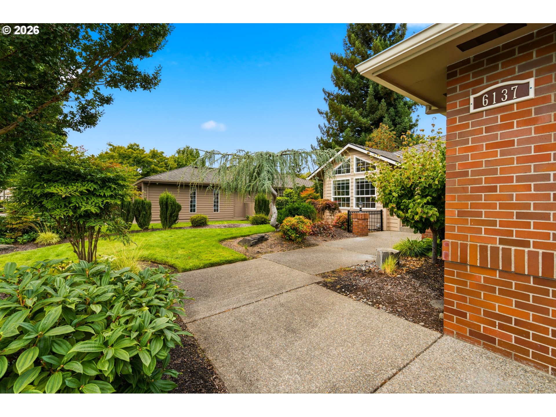 6137 Hogan Dr Property Photo 11