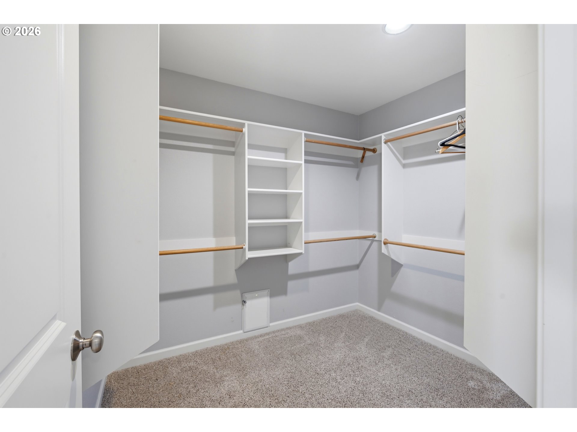 6137 Hogan Dr Property Photo 33