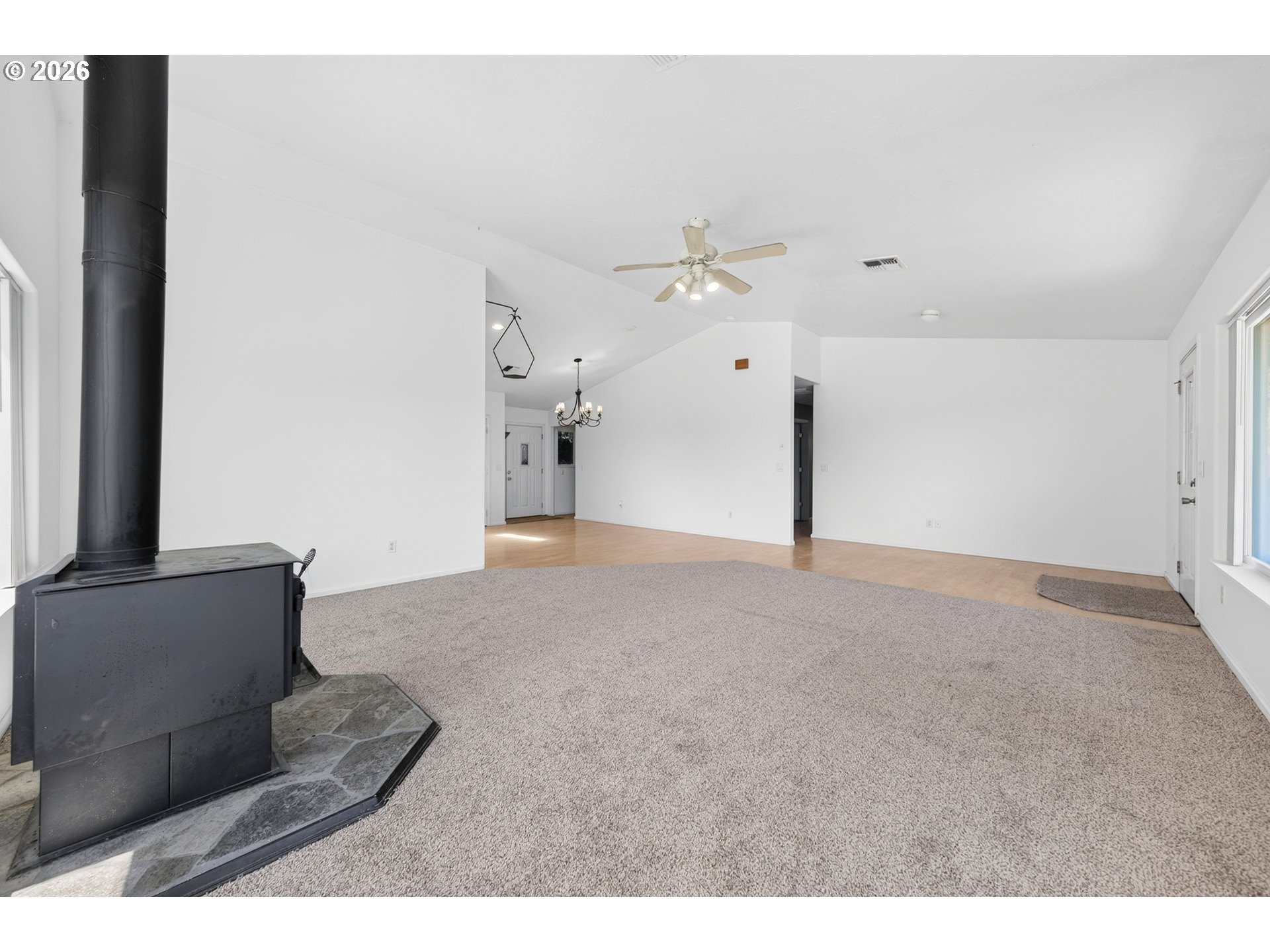16708 Thompson Rd Property Photo 7