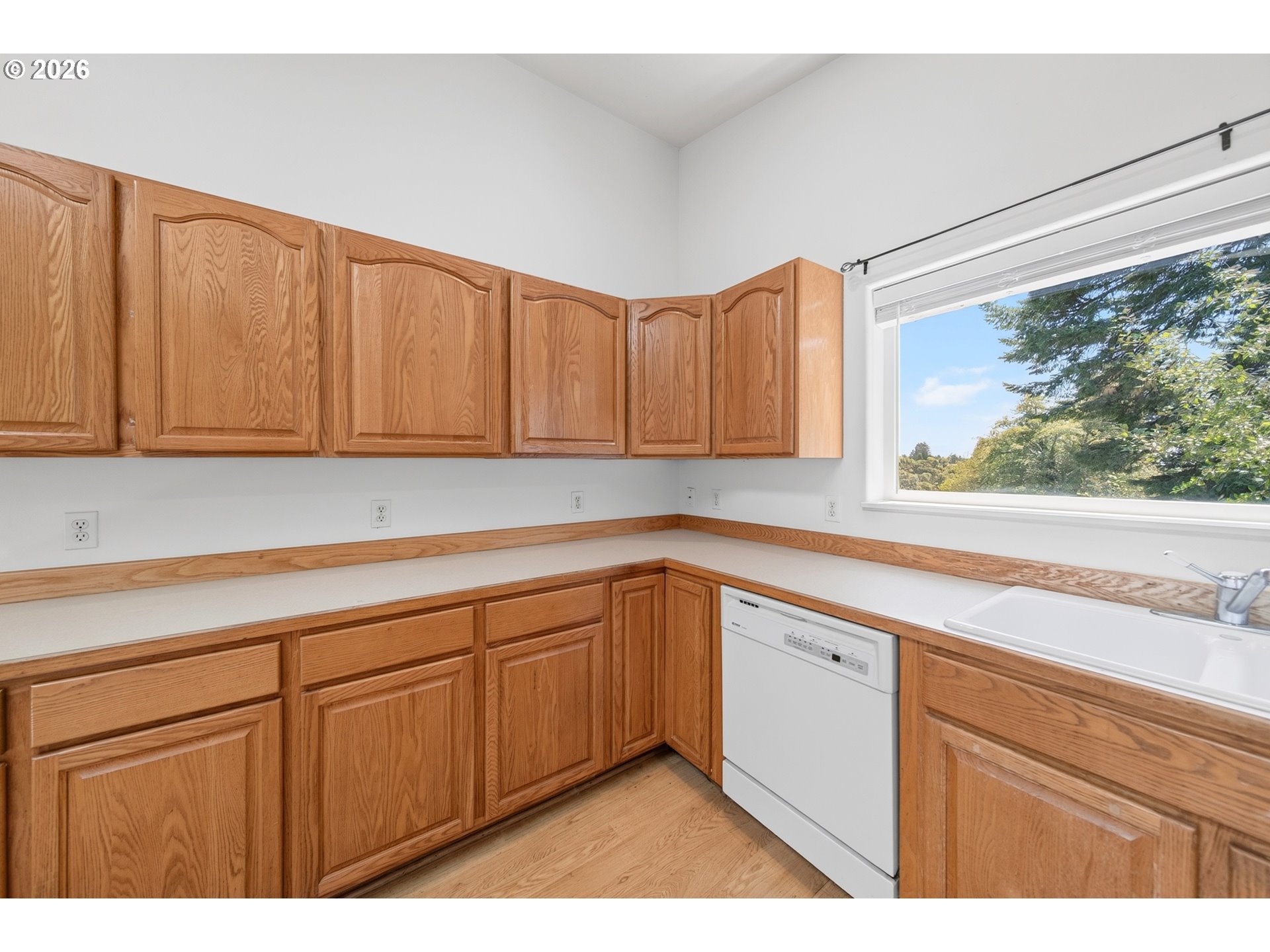 16708 Thompson Rd Property Photo 11