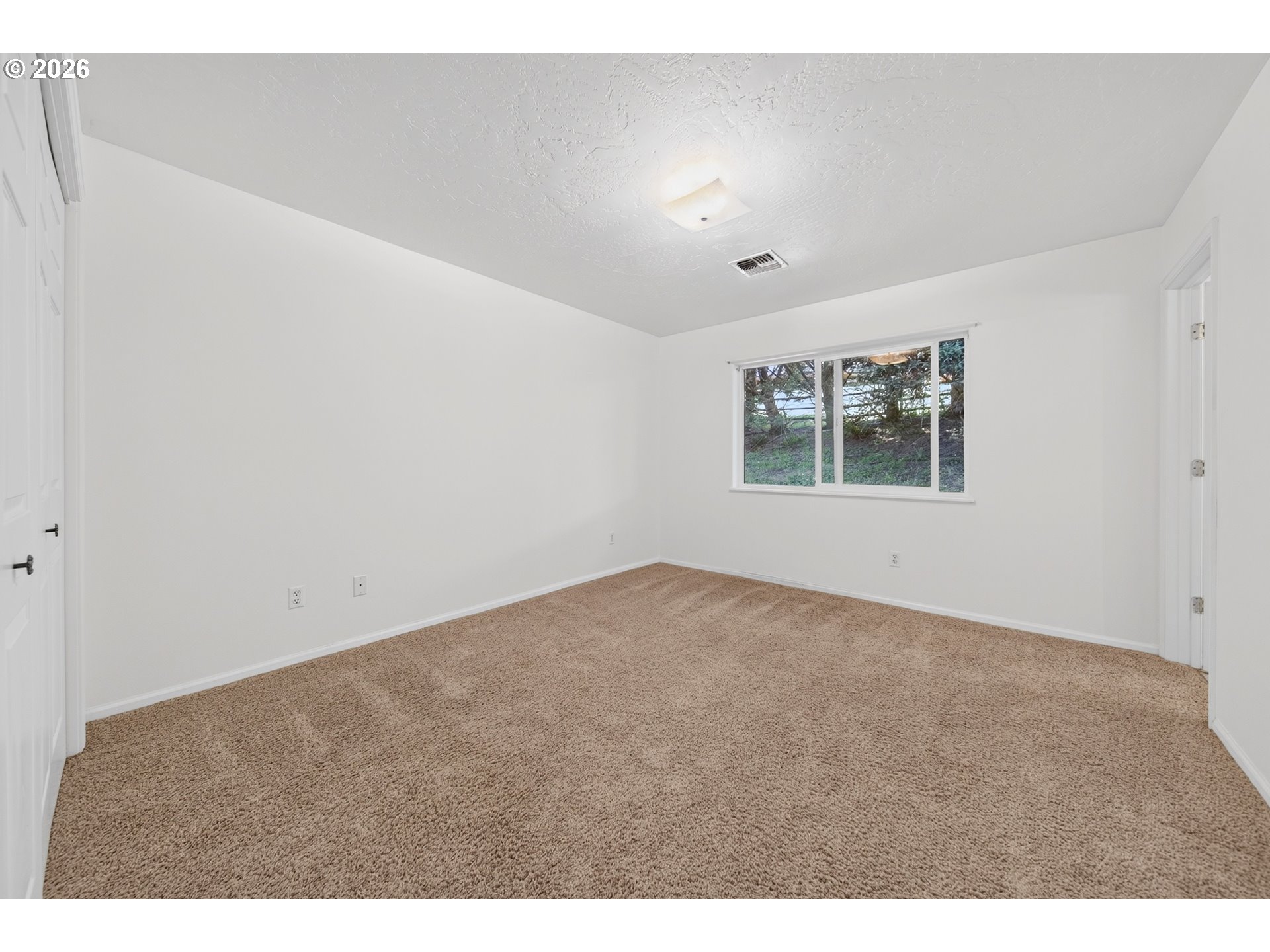 16708 Thompson Rd Property Photo 14