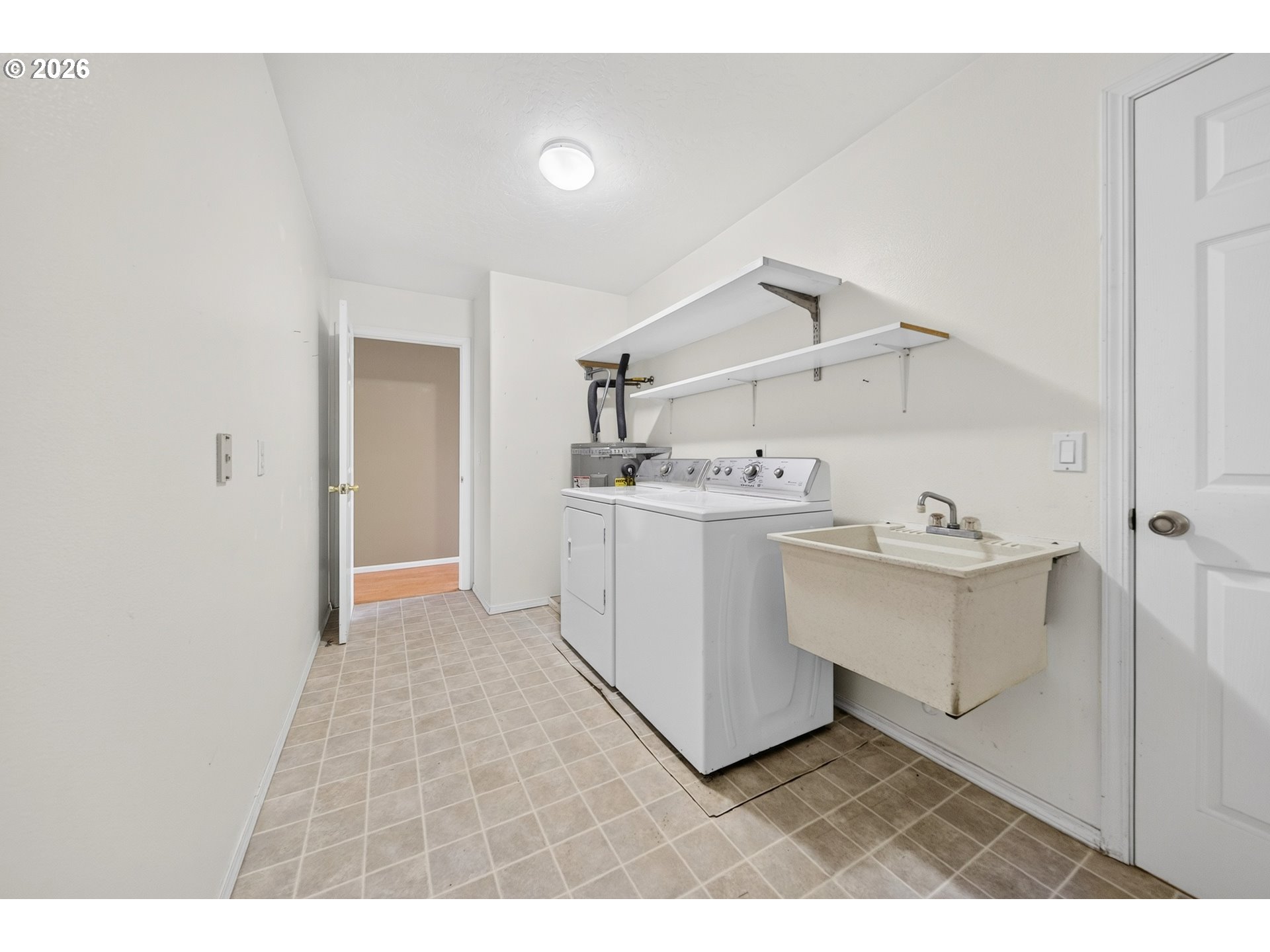 16708 Thompson Rd Property Photo 28