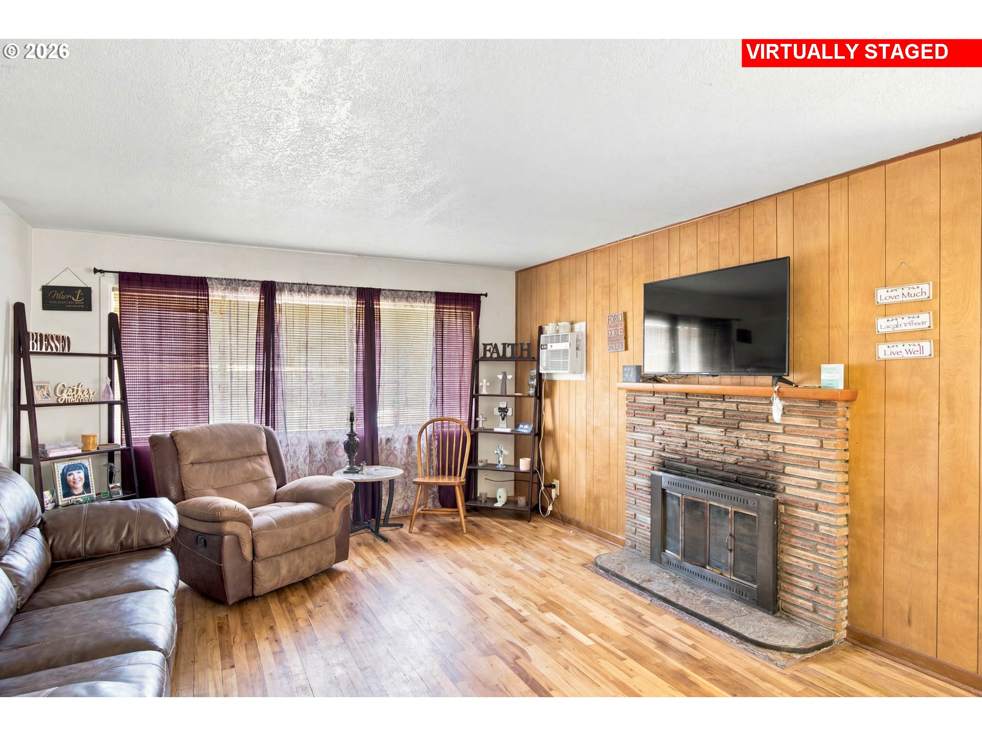 151 Long St Property Photo 4