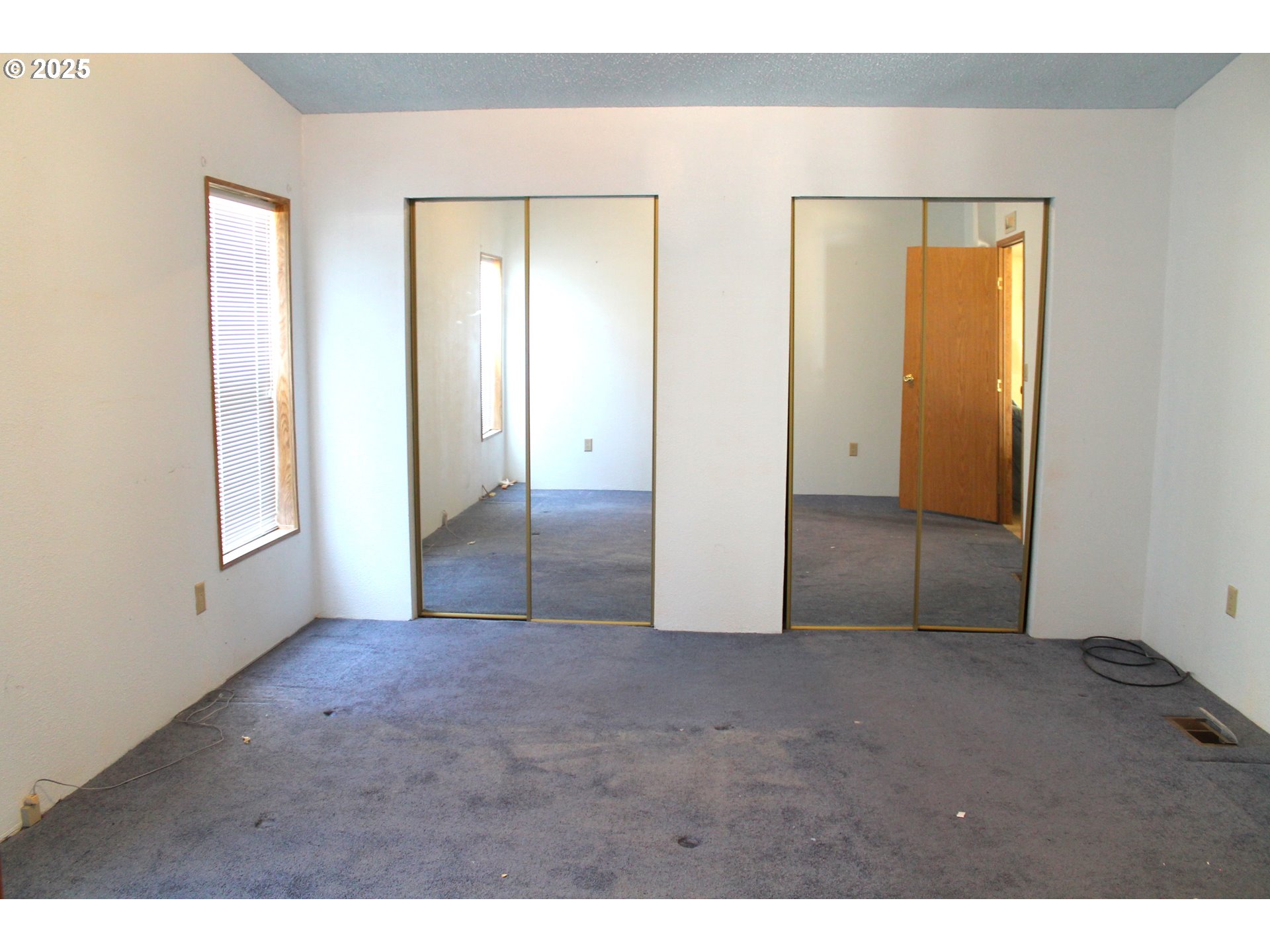 210 N Mountain Blvd Property Photo 10