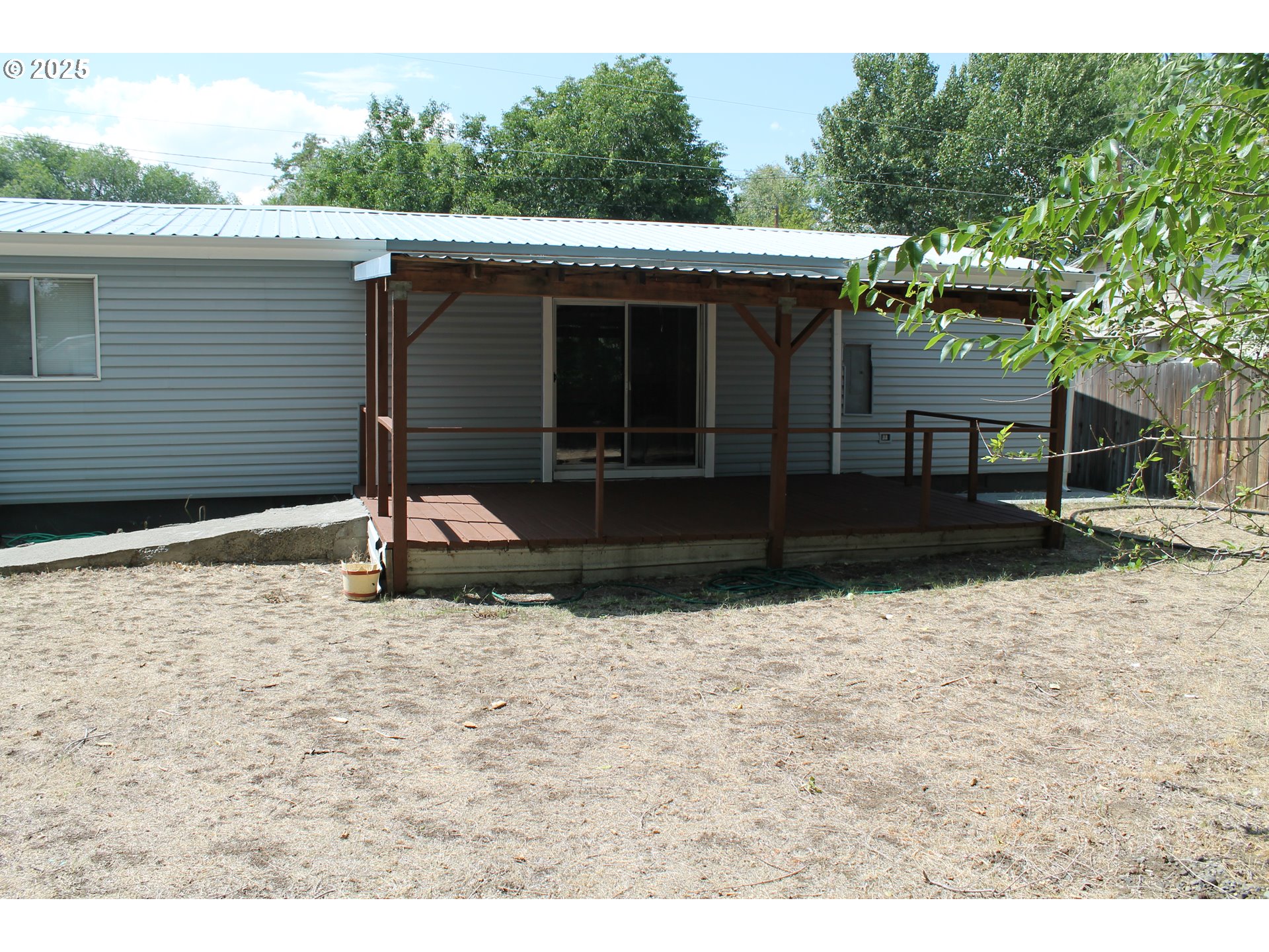 210 N Mountain Blvd Property Photo 16
