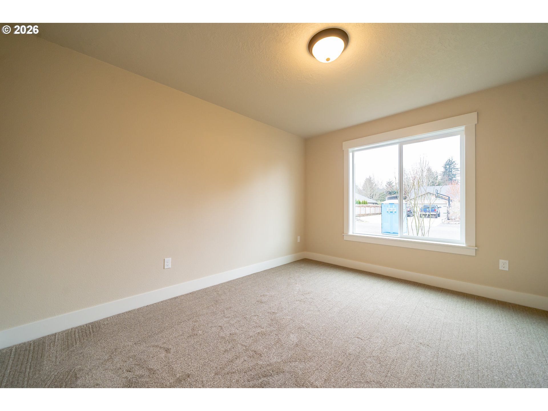 950 6th St Property Photo 19