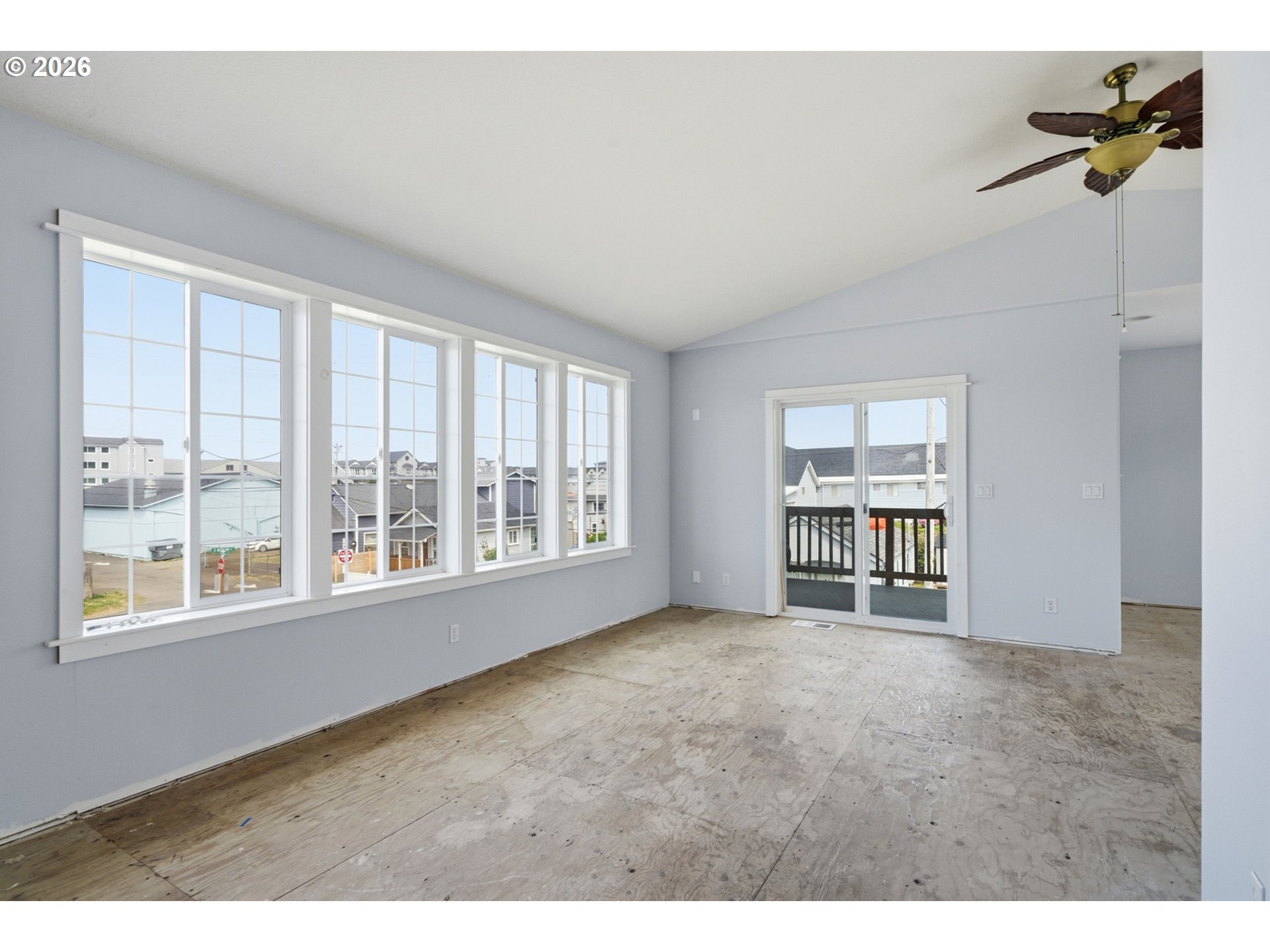 114 S Beacon St Property Photo 23