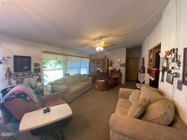 2867 N North Bank Rd Property Photo 6