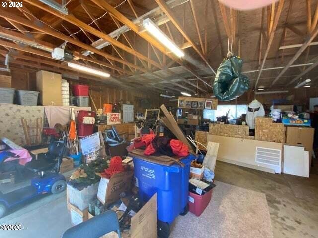 2867 N North Bank Rd Property Photo 20