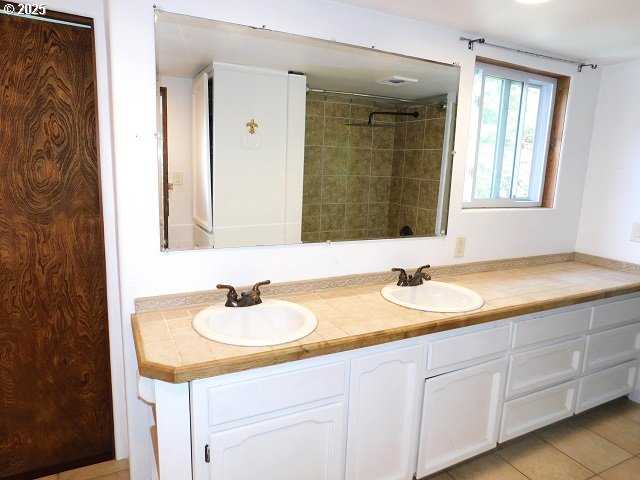 875 Park Dr Property Photo 21