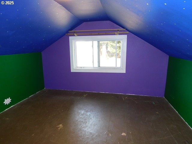 875 Park Dr Property Photo 34
