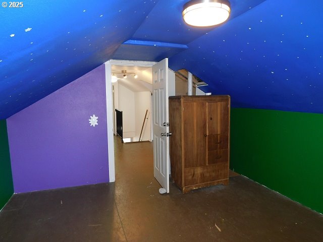 875 Park Dr Property Photo 35