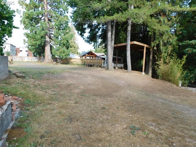 875 Park Dr Property Photo 44