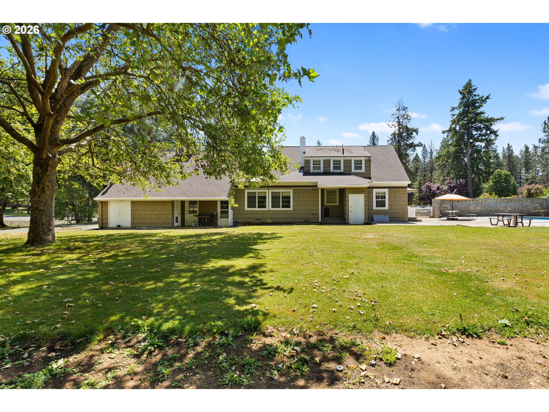 1631 Glenbrook Loop Rd Property Photo 46
