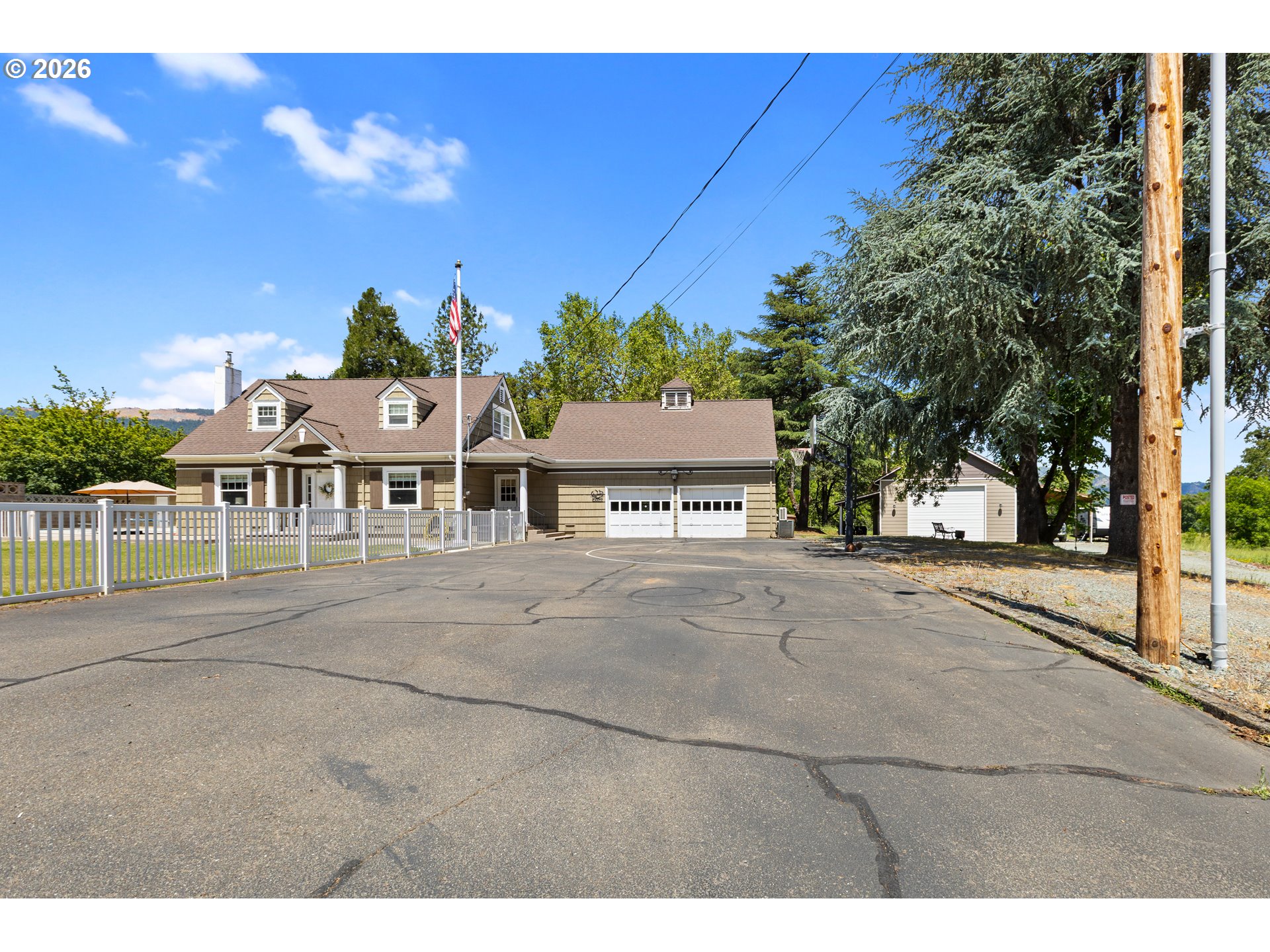 1631 Glenbrook Loop Rd Property Photo 48