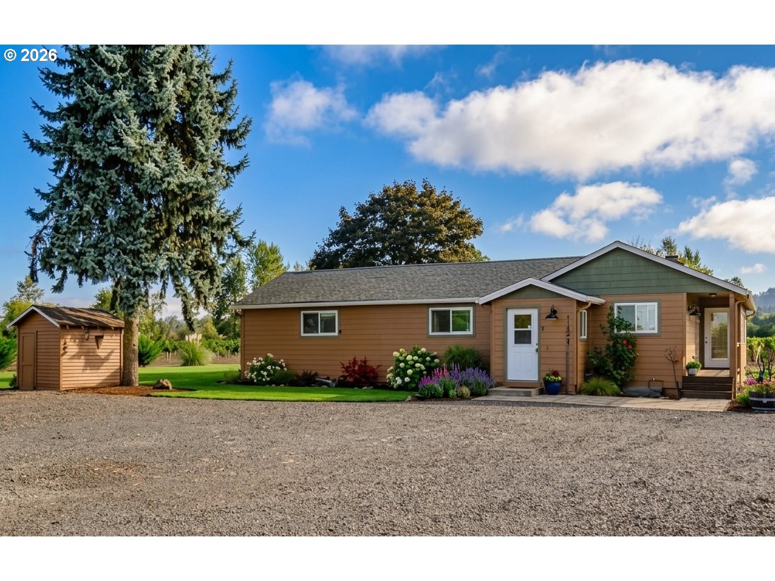 38790 Gilkey Property Photo 1