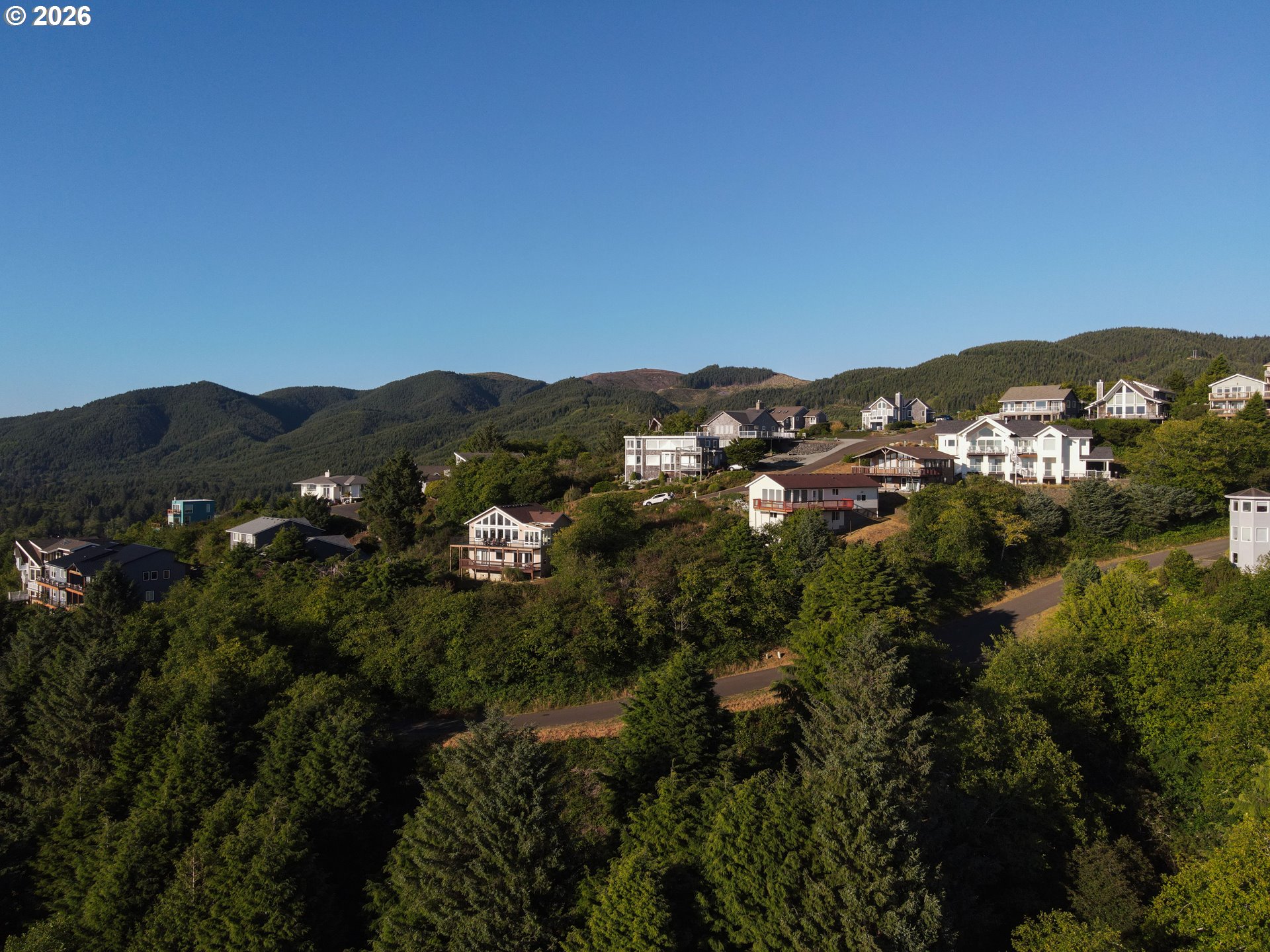 Longview Loop Property Photo 6
