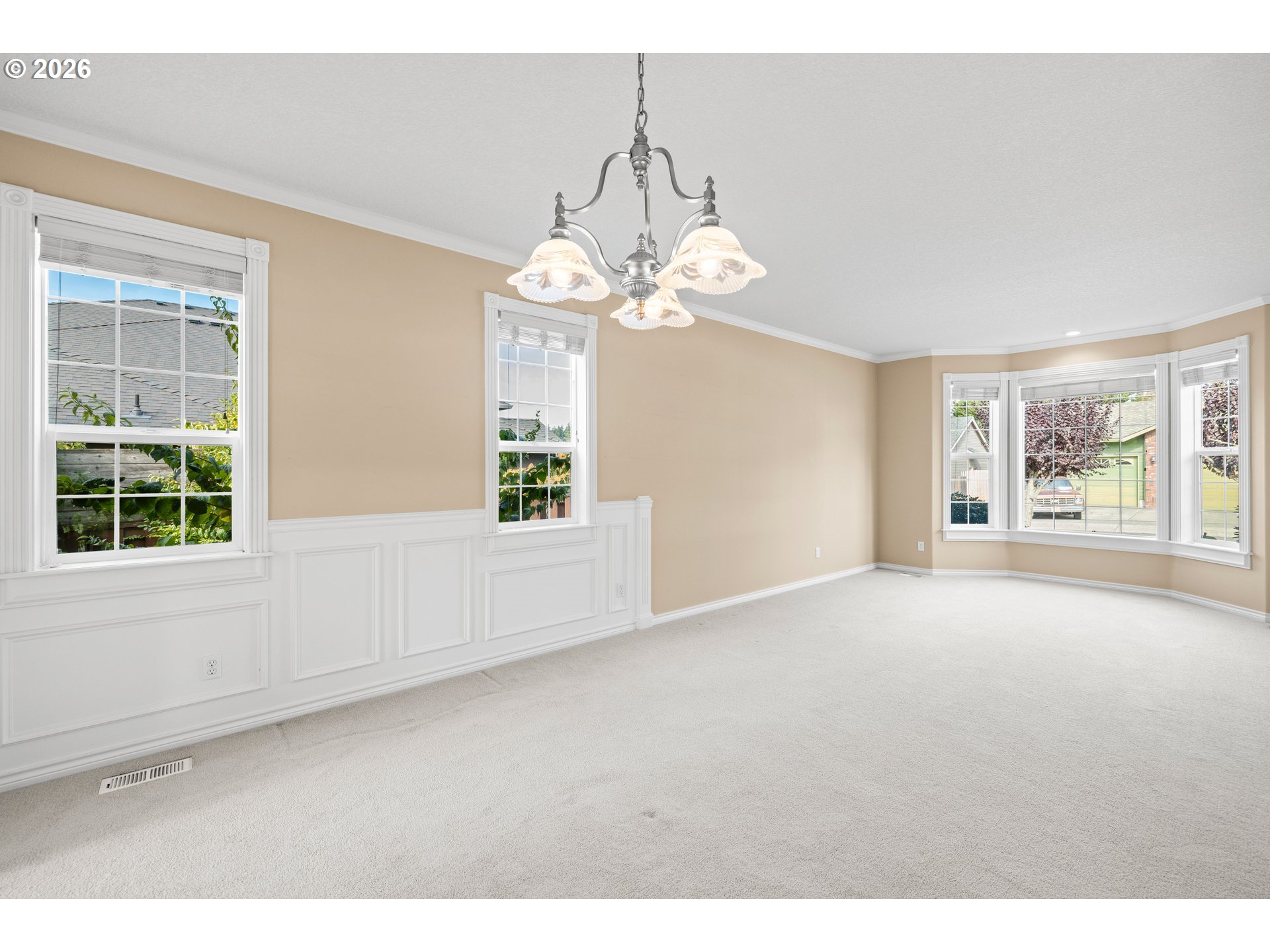 17131 Se Manley St Property Photo 5