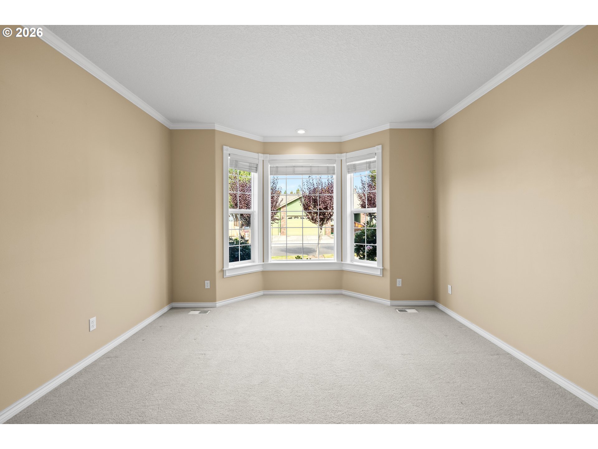 17131 Se Manley St Property Photo 6