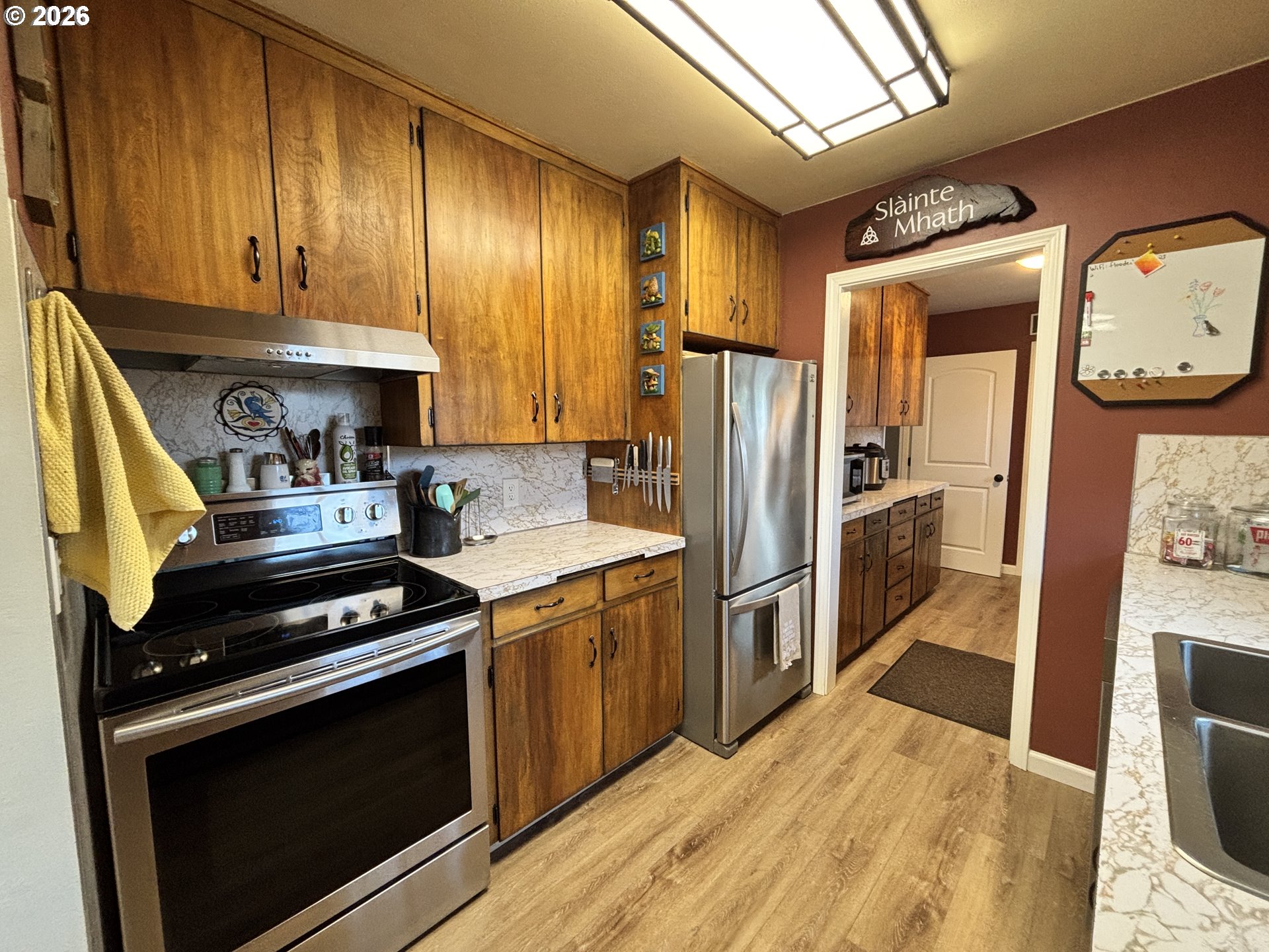 537 Art St Property Photo 12
