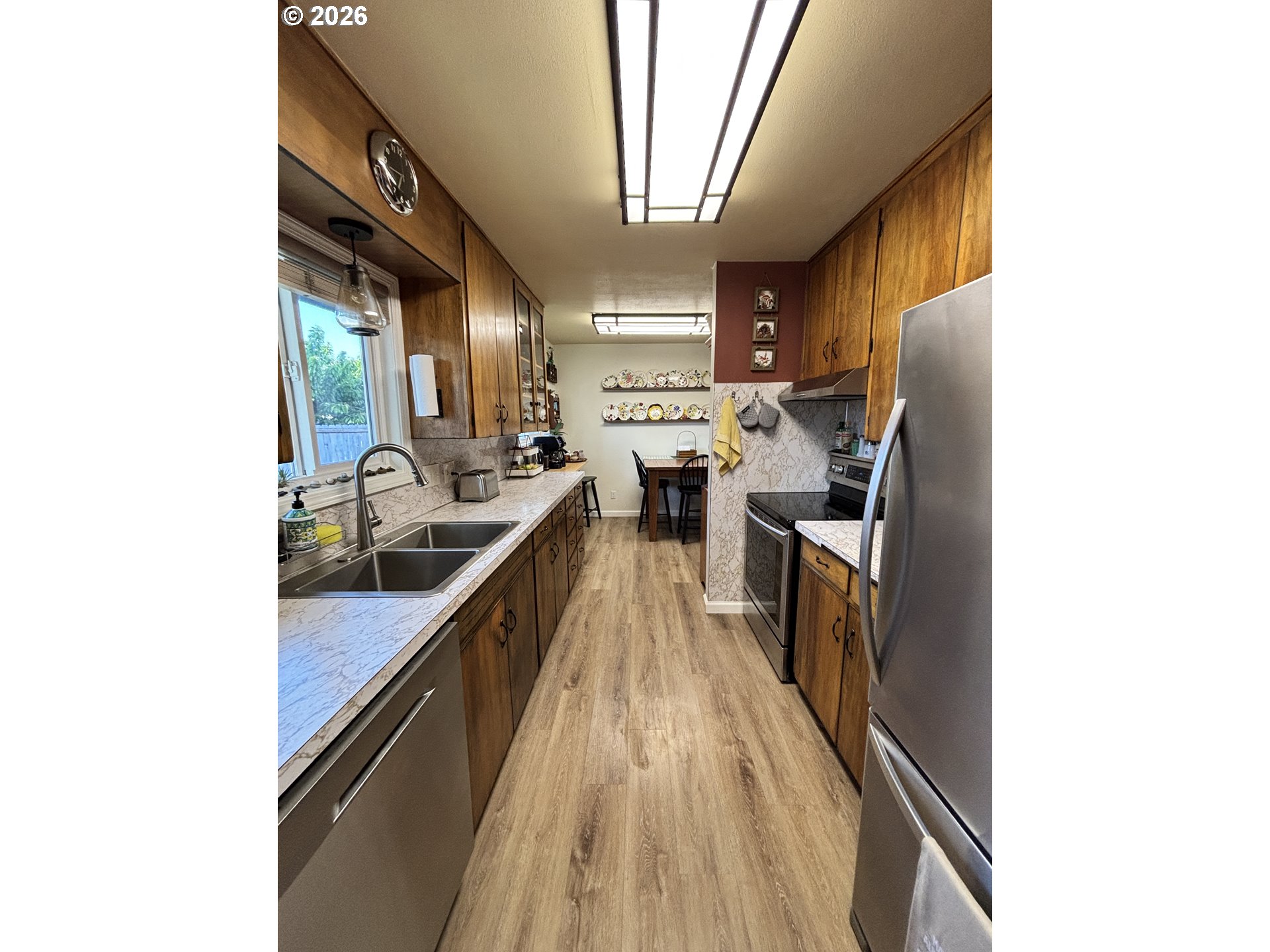 537 Art St Property Photo 14