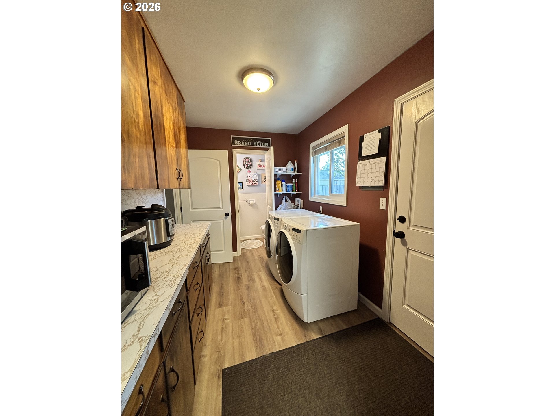 537 Art St Property Photo 17