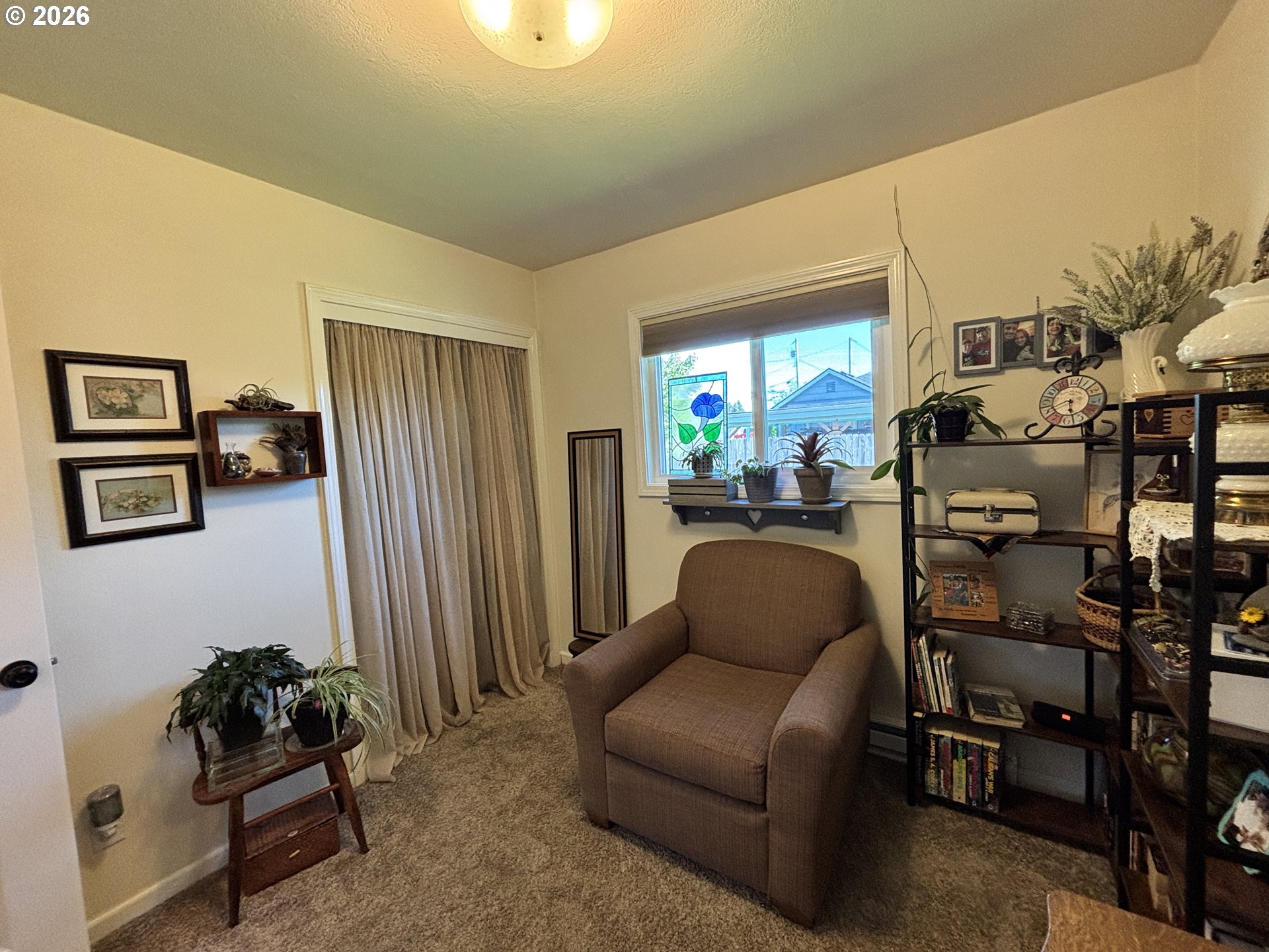 537 Art St Property Photo 24