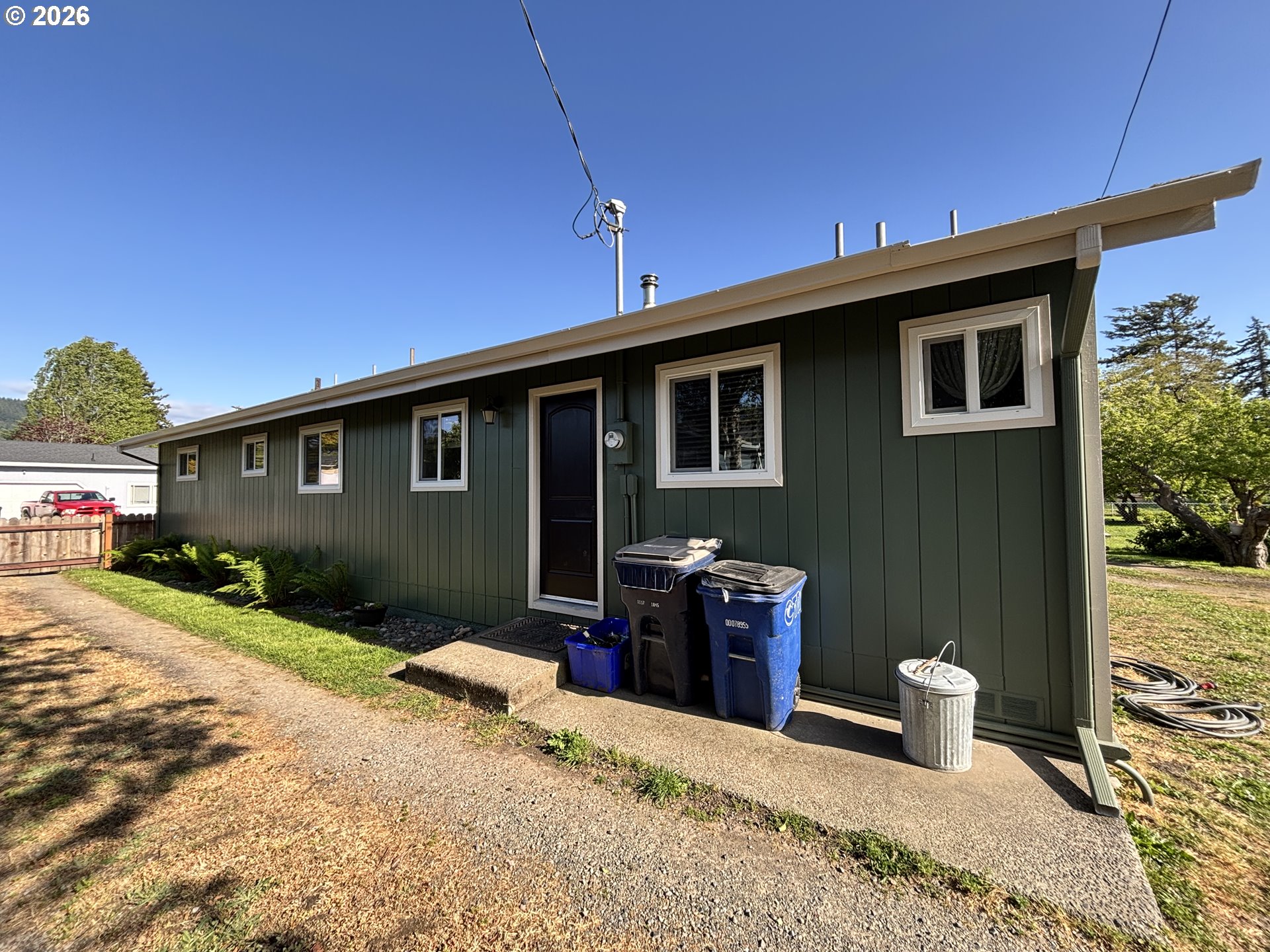 537 Art St Property Photo 45