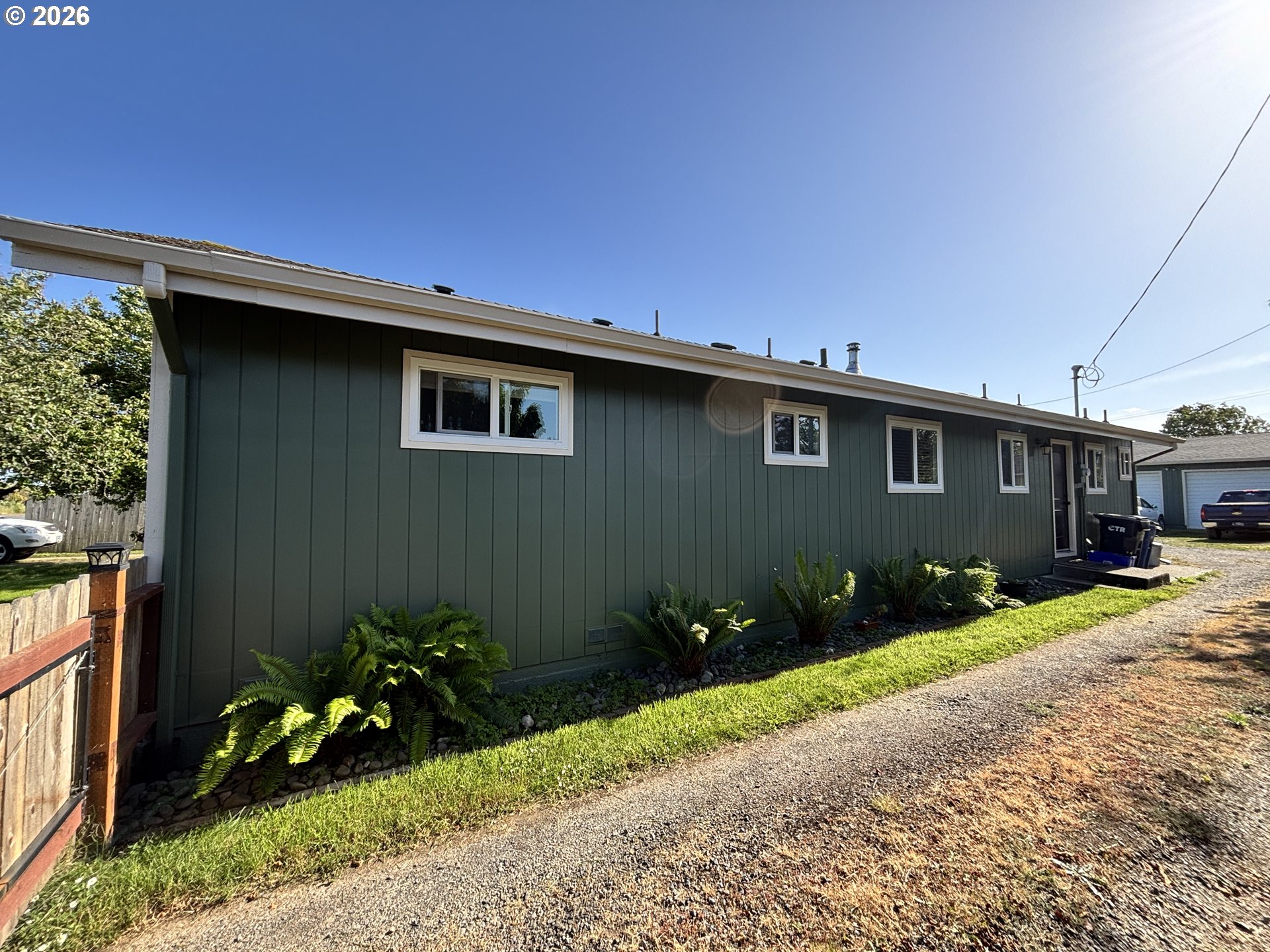537 Art St Property Photo 46